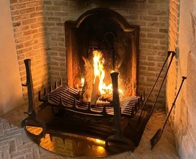 Fireplace_1-400x325.jpg