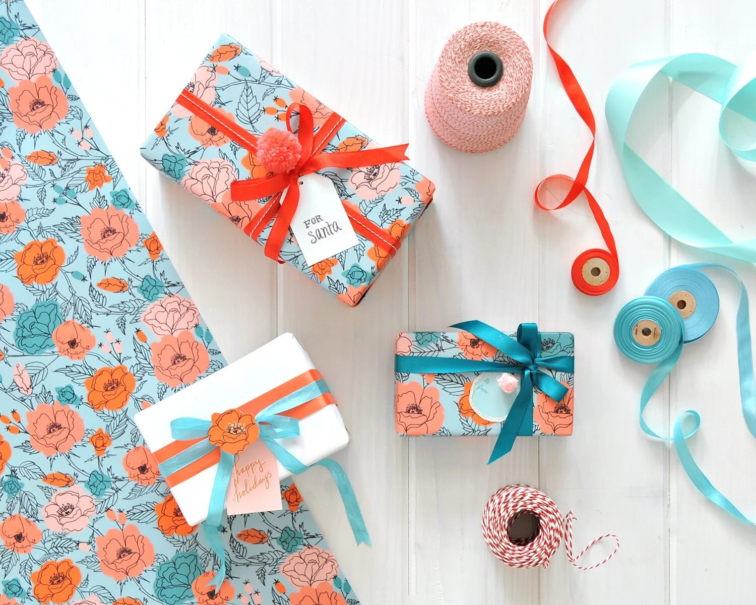 Free Winter Roses Holiday Gift Tags