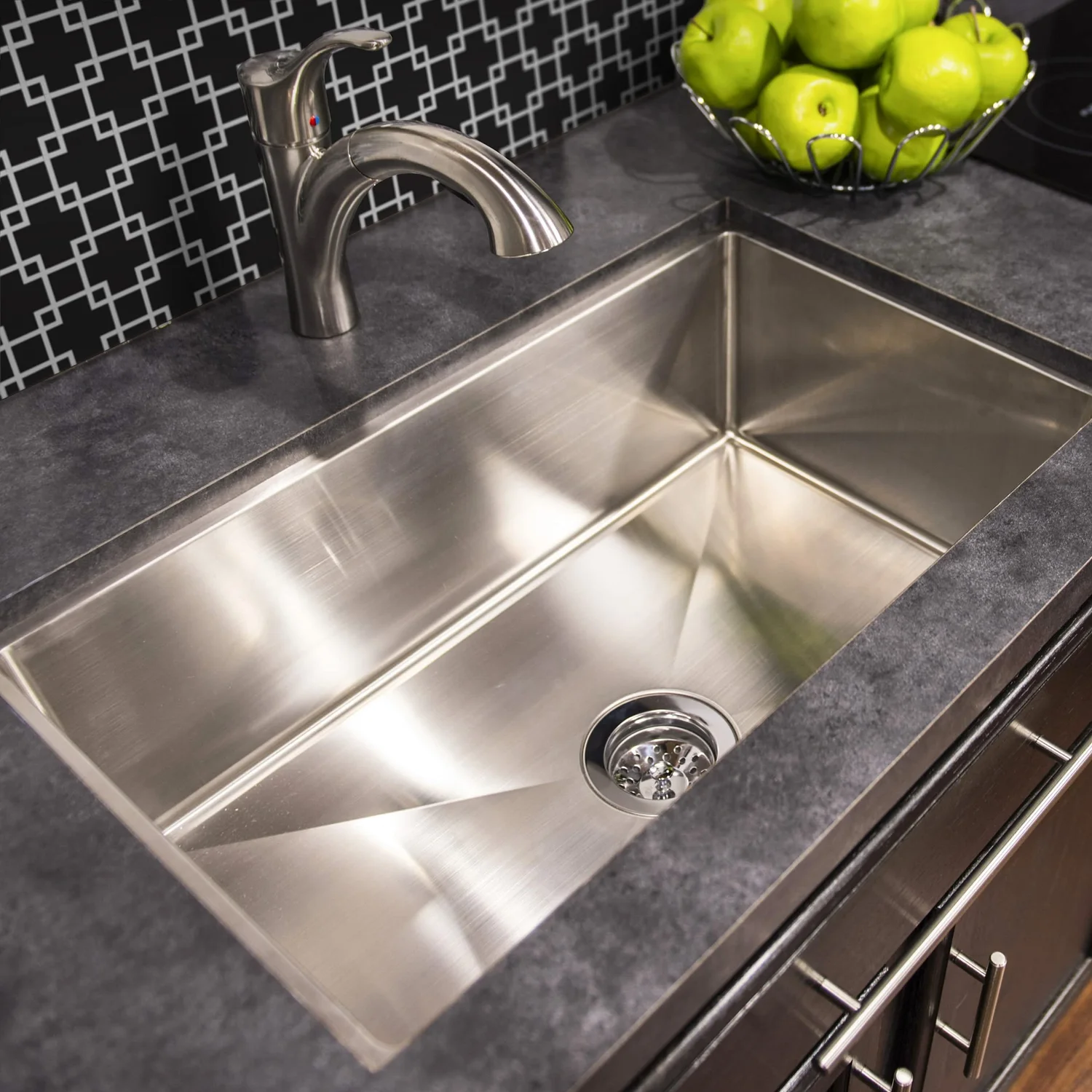 Sink Reveal Types with an Undermount Sink — Completely Kitchens