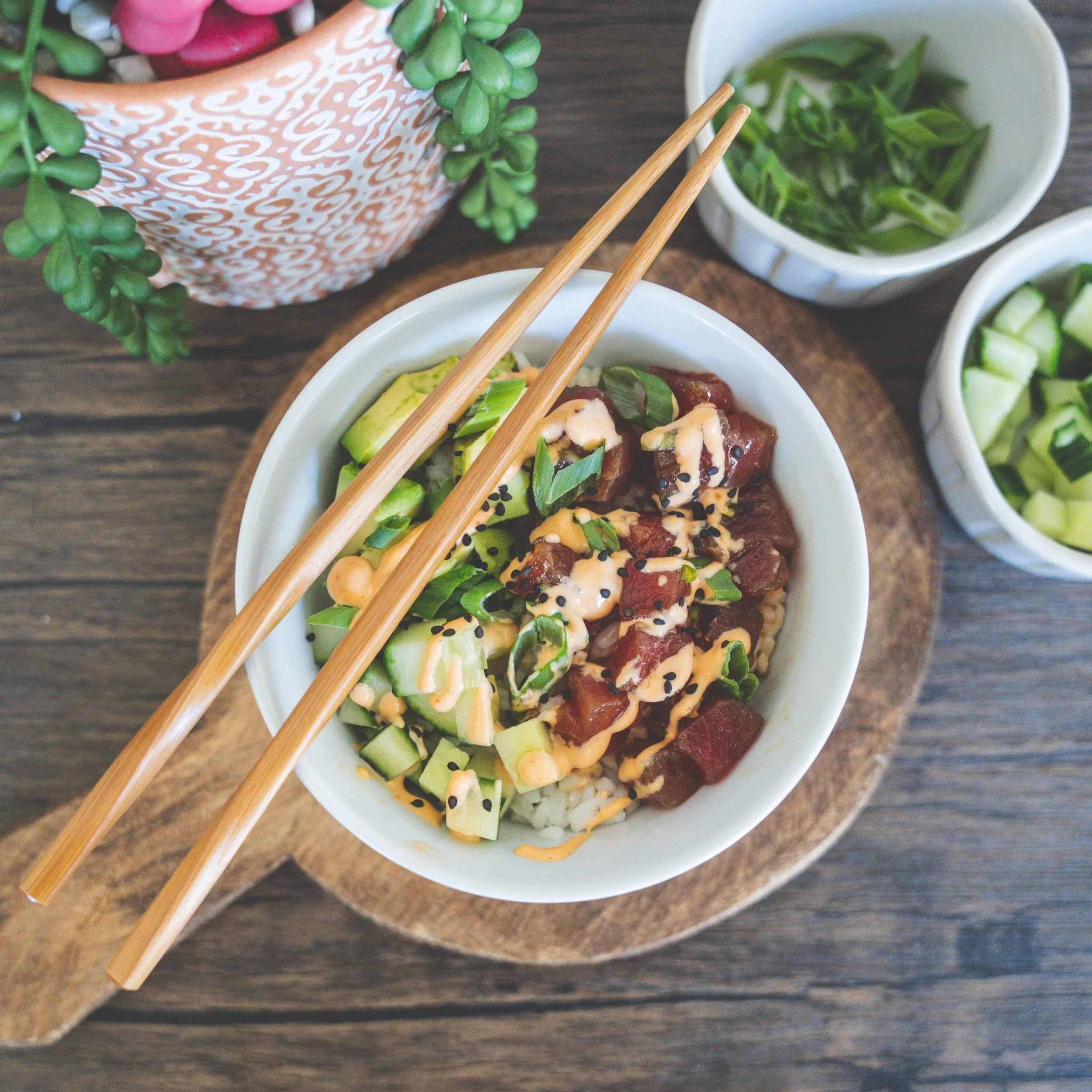spicy-tuna-sushi-bowl-black-iron-nutrition-nutrition-training