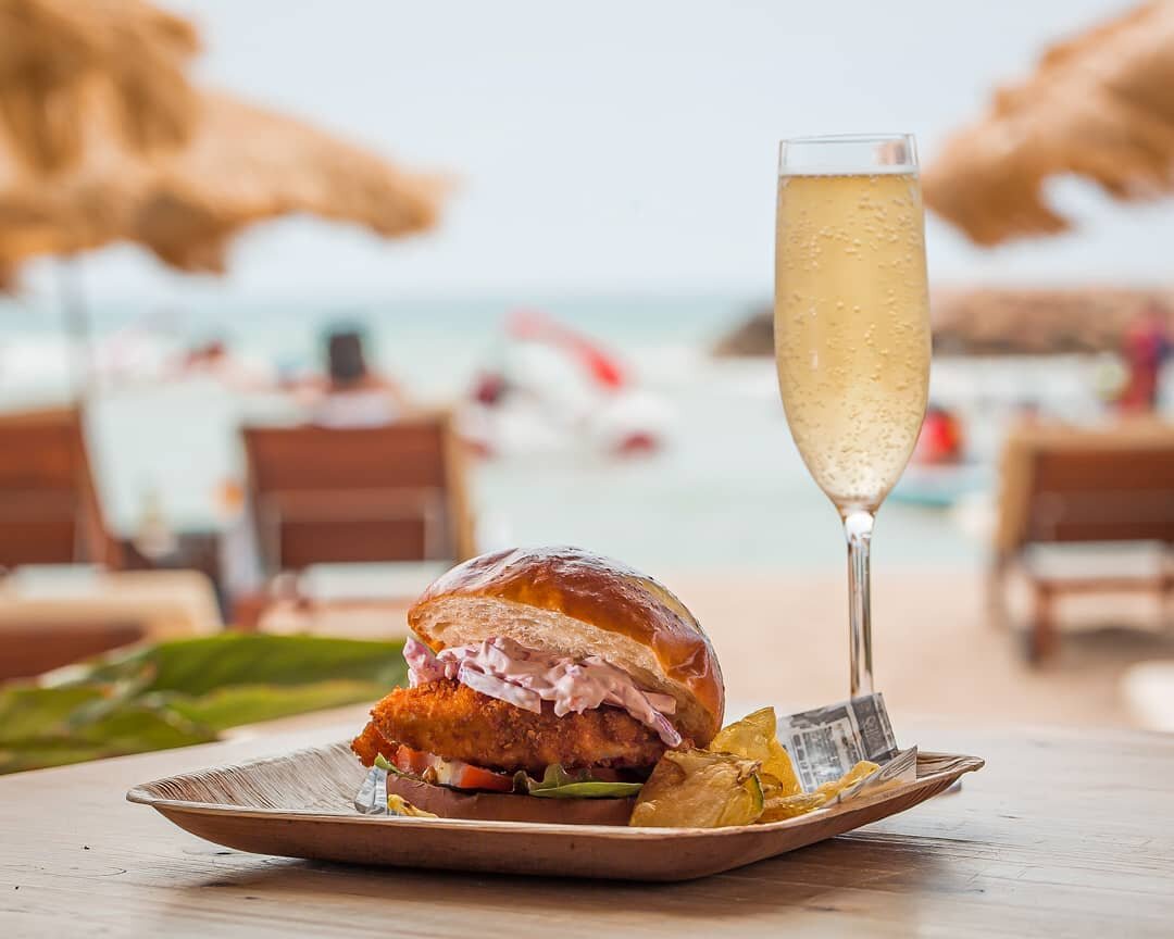 &iquest;Ya te has pasado por  #LaBermuter&iacute;a a probar nuestro nuevo #LobsterRoll?
Bogabante rebozado en panko, ensalada Coleslaw con eneldo y un toque de lima en pan Brioche 🤤