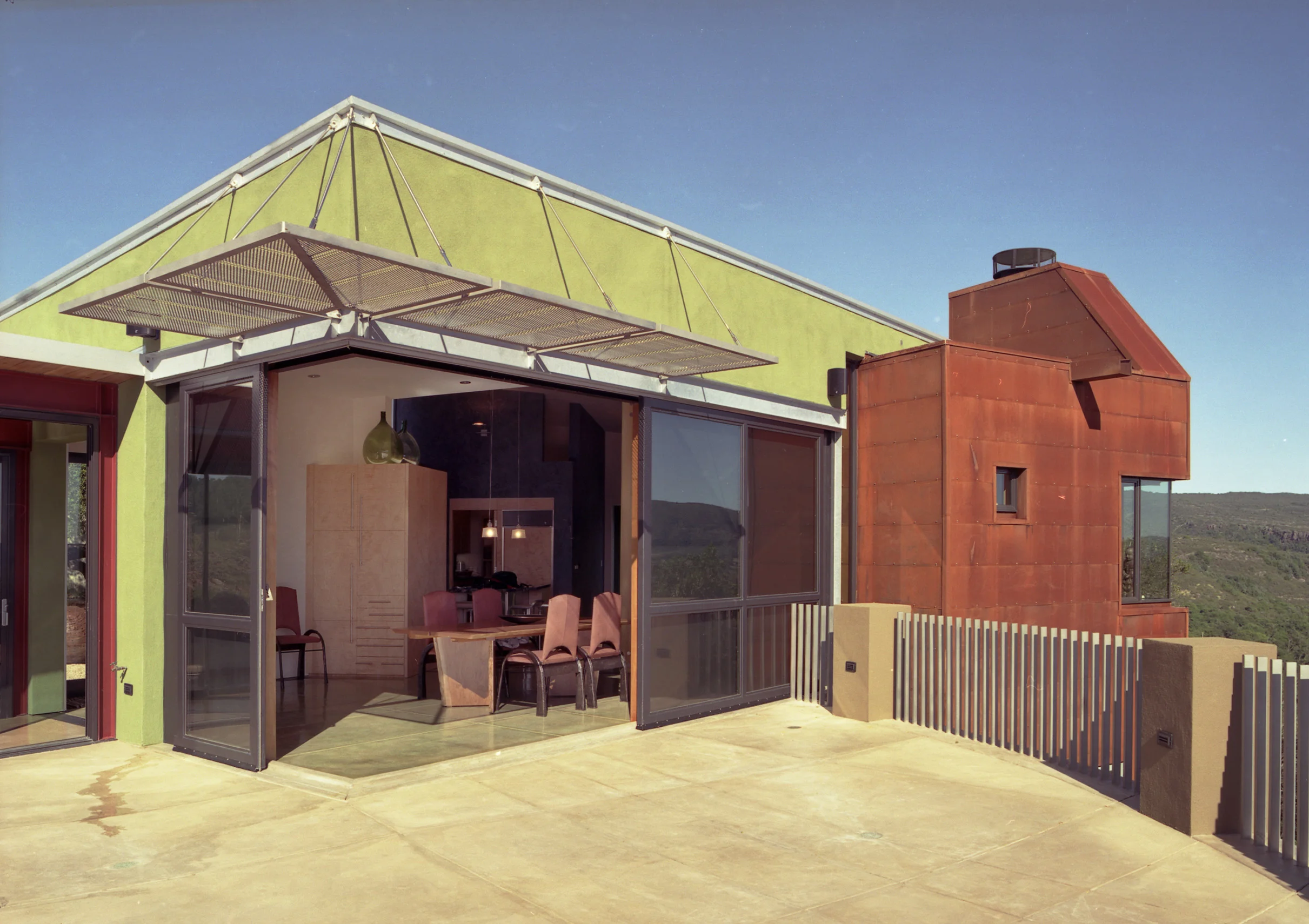 04 deck towards dining room-p copy.jpg