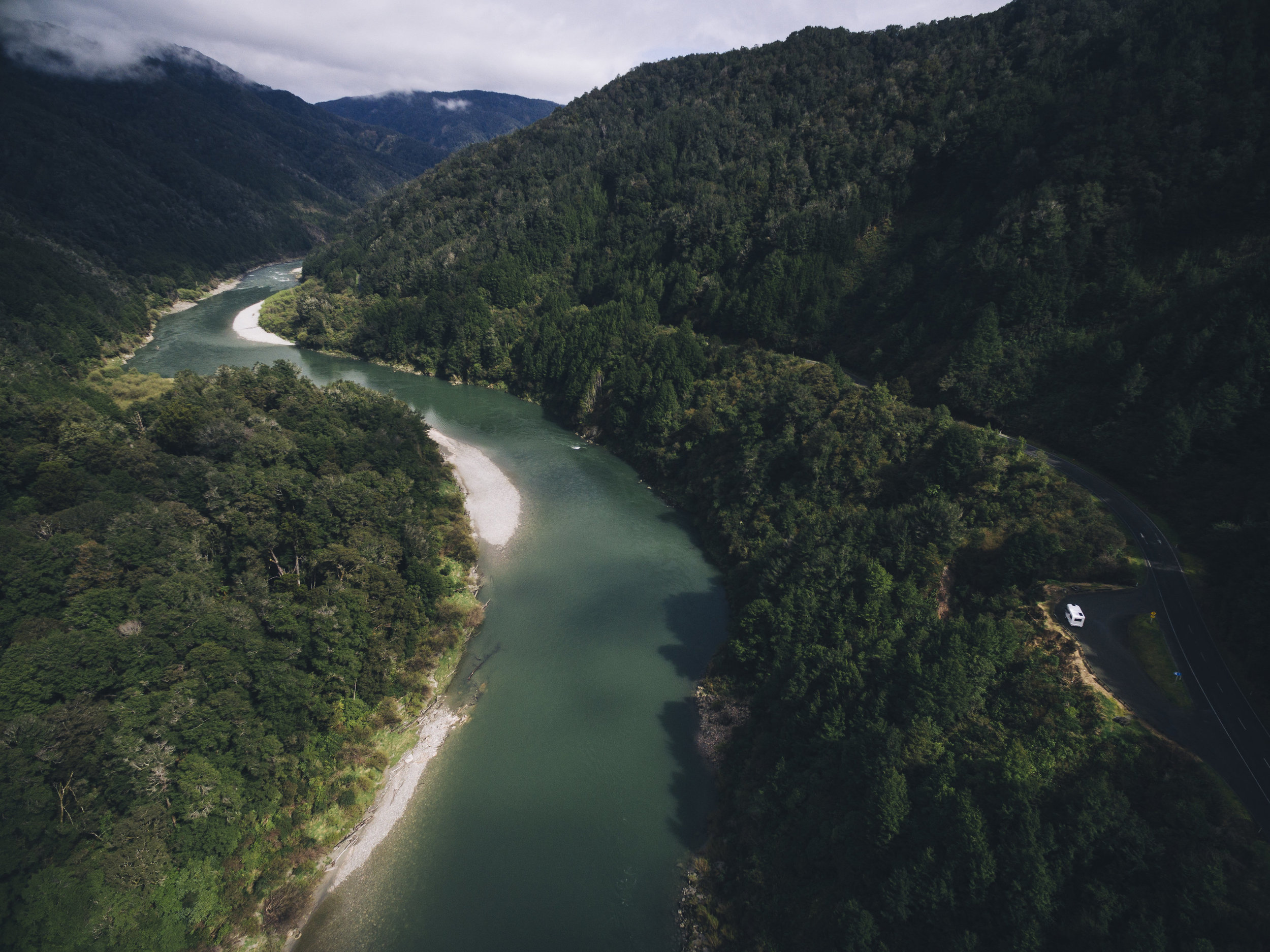 campervan-in-nz-landscape.jpg