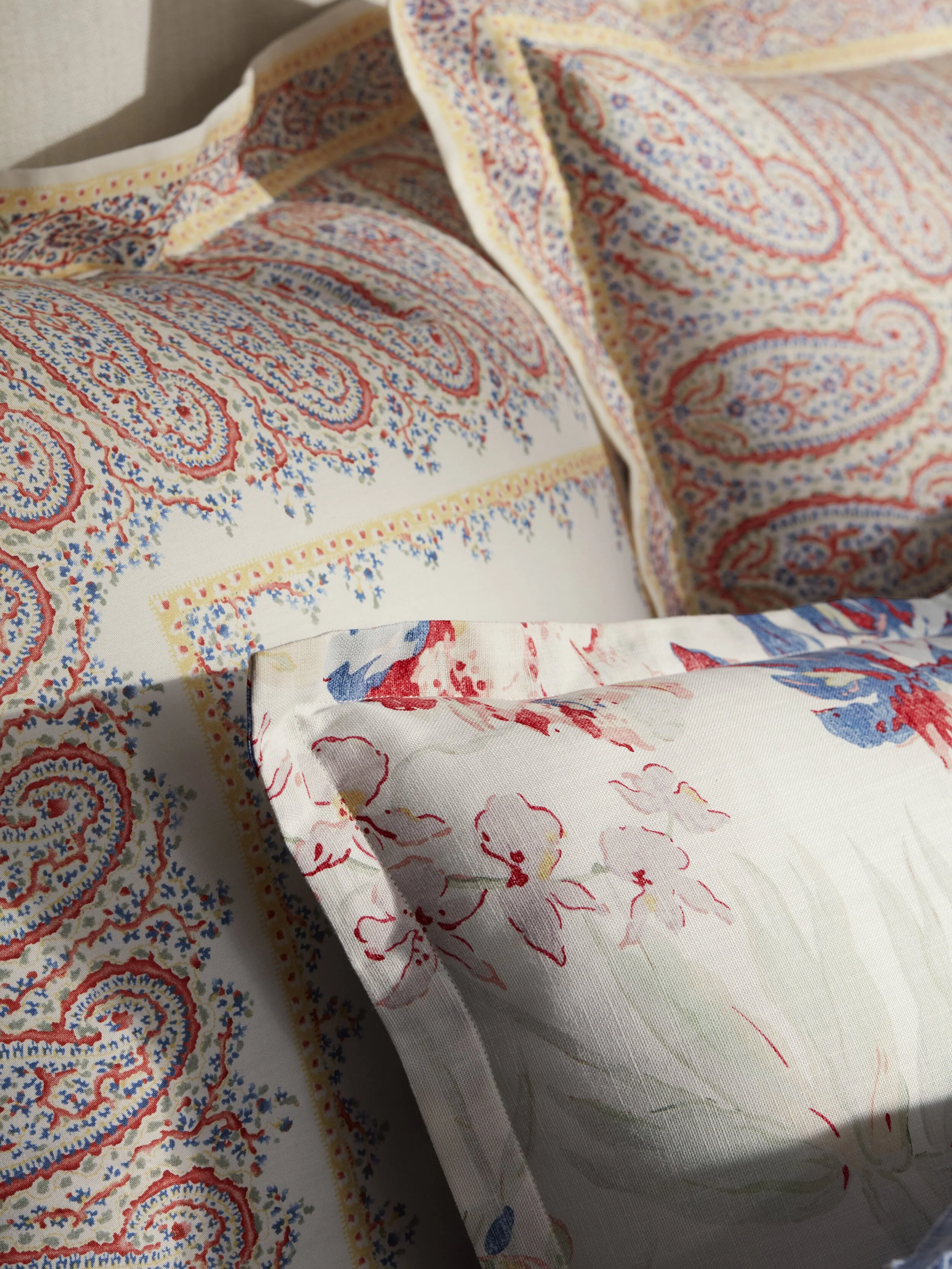 RL_Veronique+Pillows+Detail.jpg