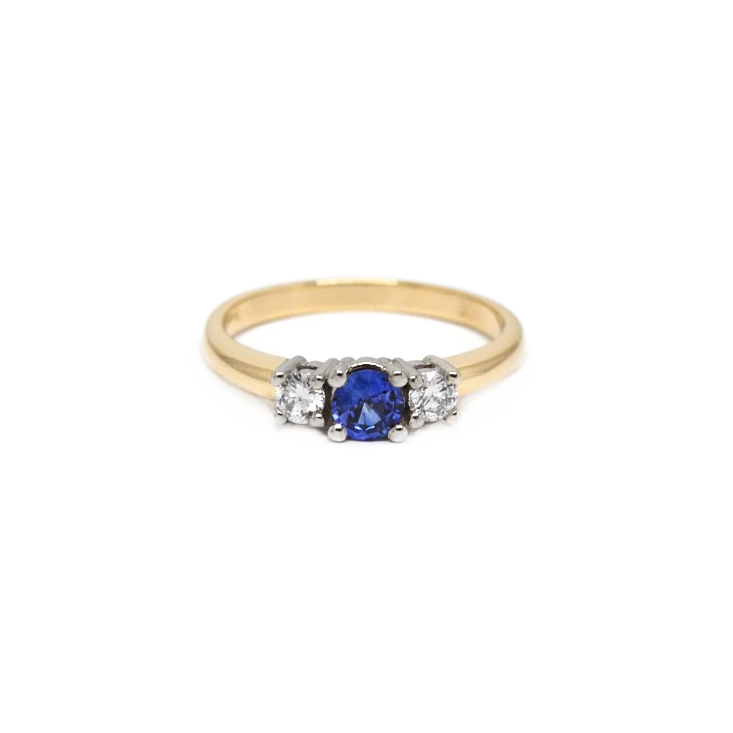 BLUE SAPPHIRE AND DIAMOND TRINITY RING