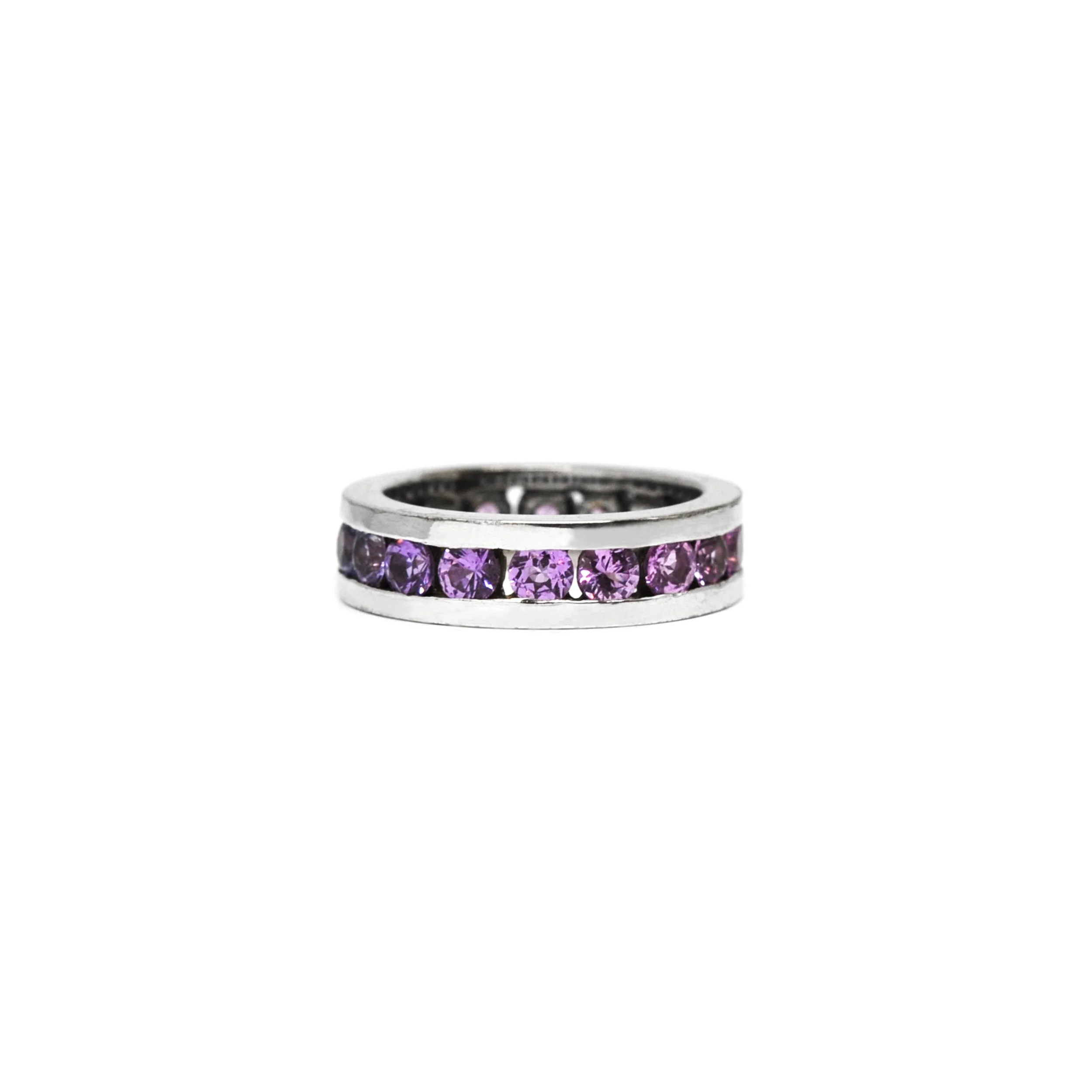 Pink sapphire and white gold RING