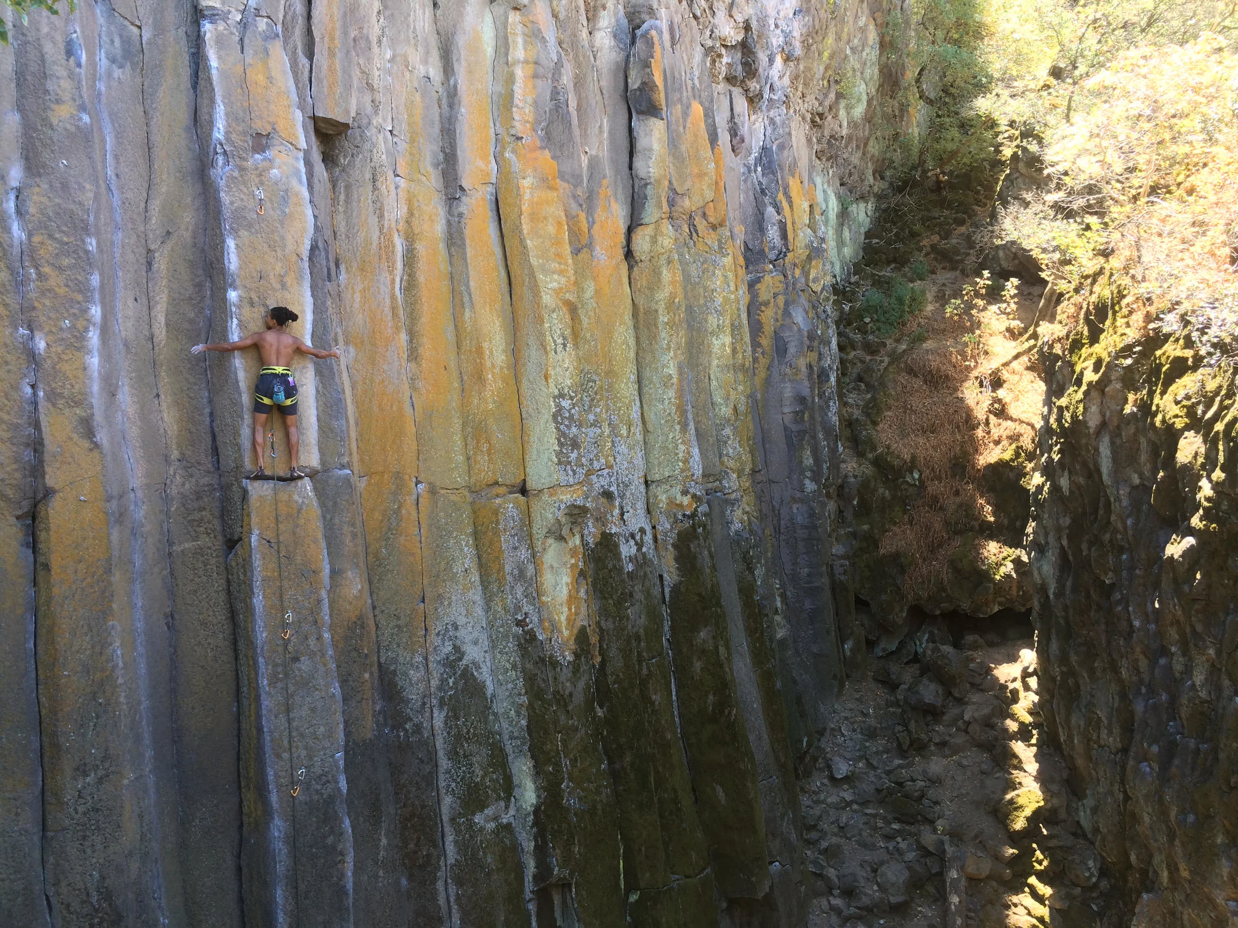 Patterson lead climbing in Sonora Pass, California (Photo credit: Jessica Gold)