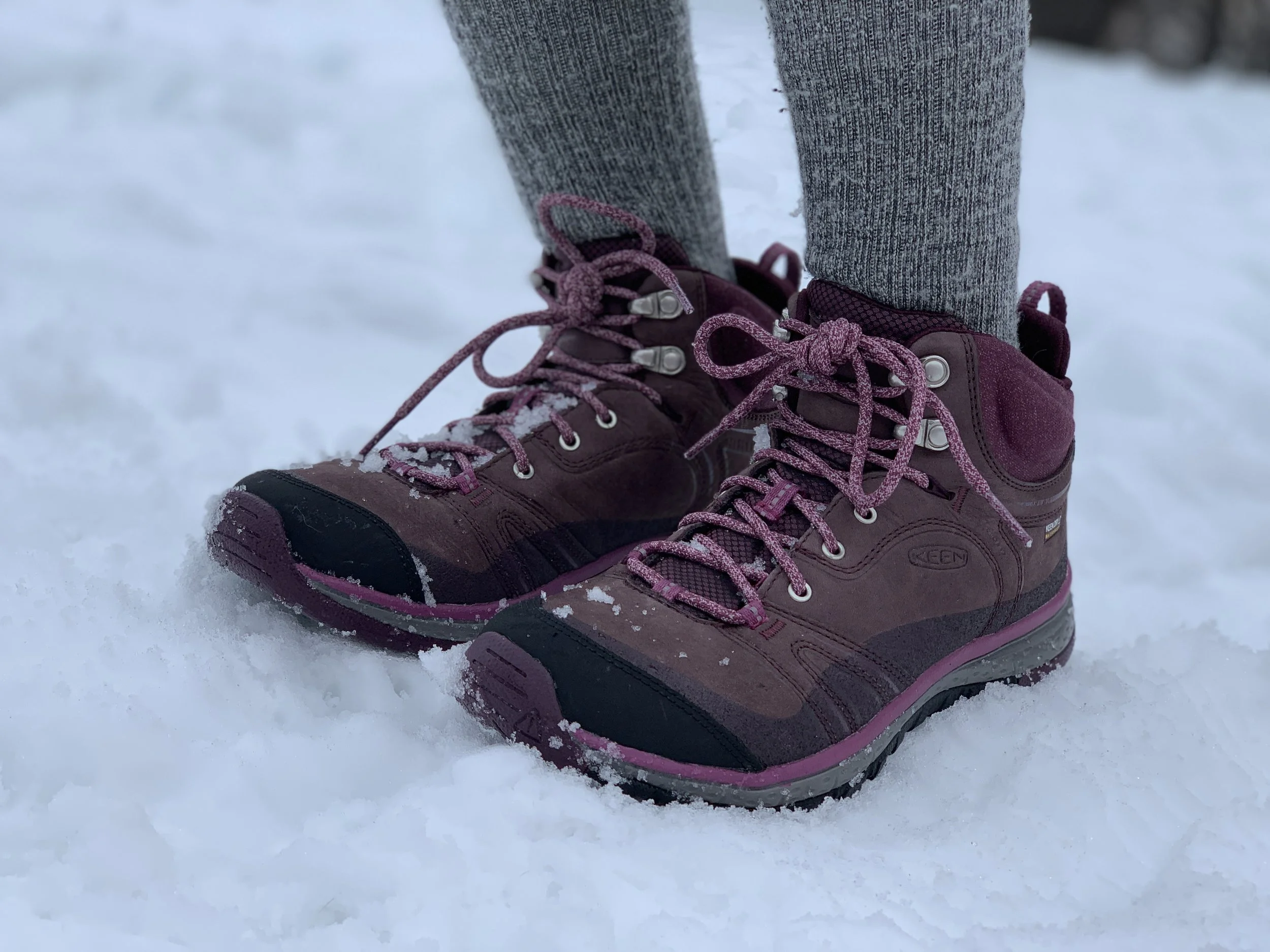 KEEN Women's Terradora Leather Waterproof Mid Hiking Boots Review