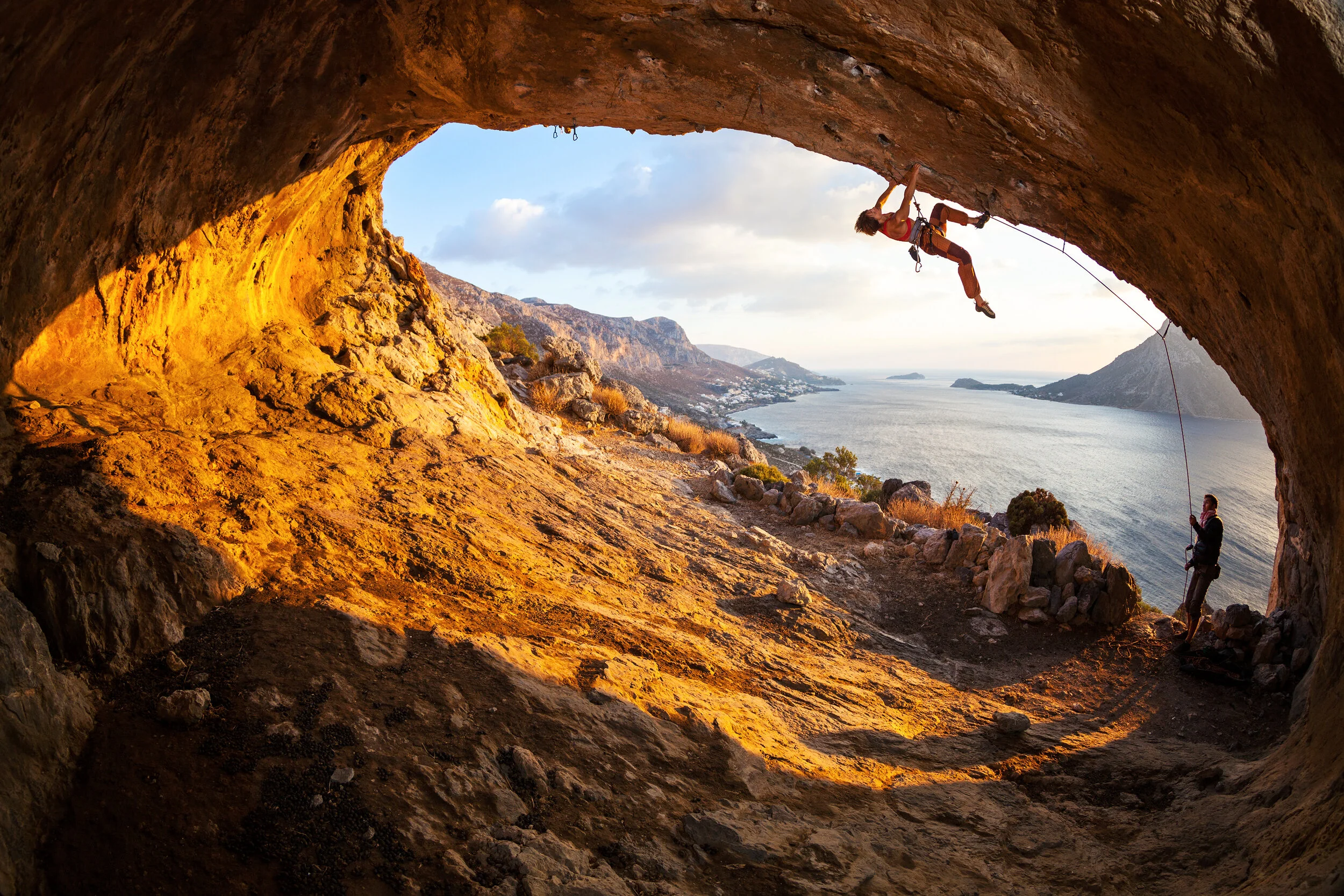 How Mountain Project Stole from a Woman of Color & Spent Years Defending Hate Speech in the Climbing Community