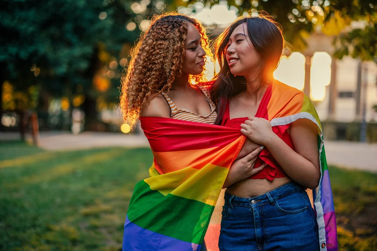 Queer Women Are Not Scary: 9 Simple Steps to Find Your First Girlfriend