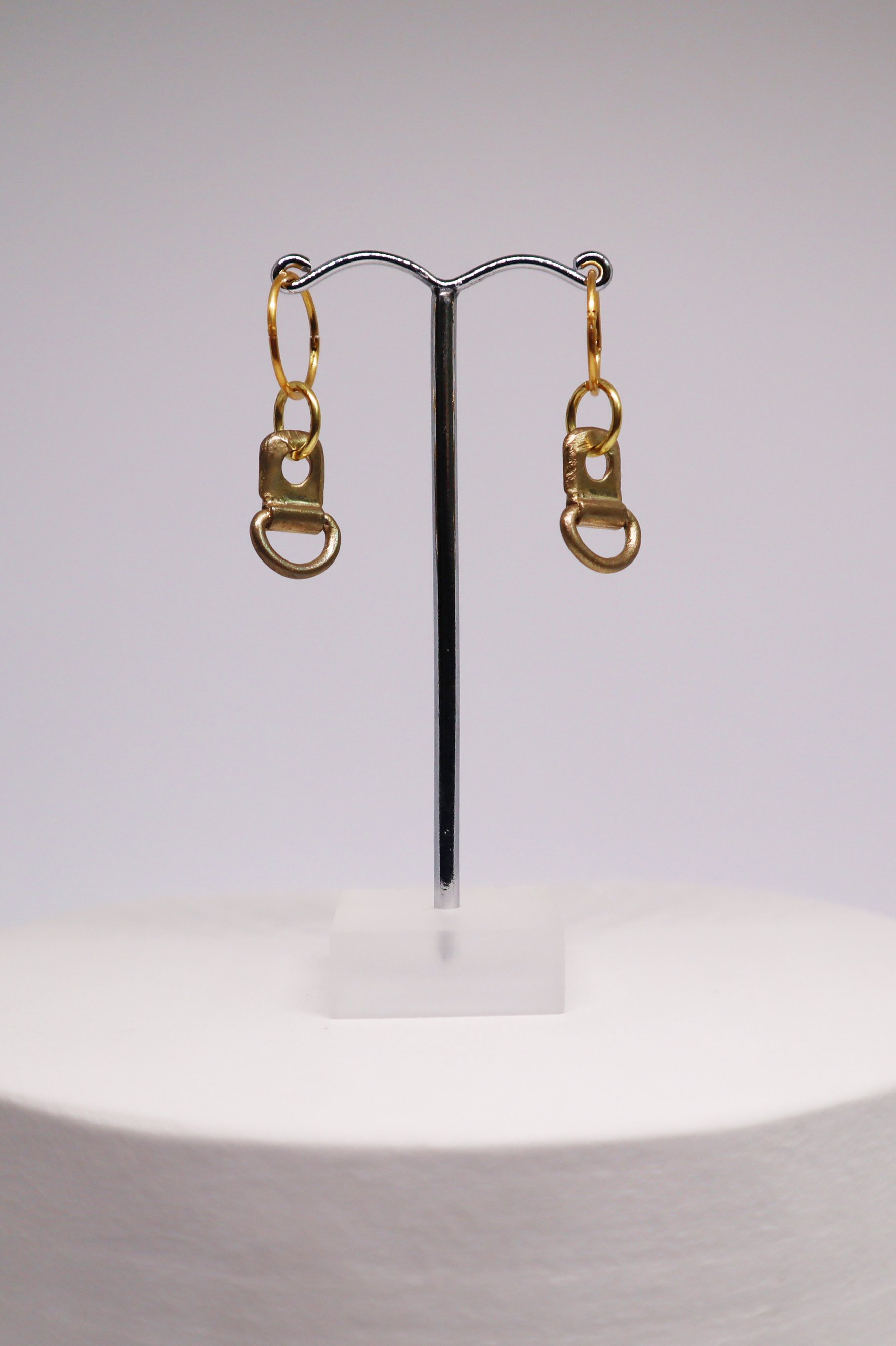 Dearrings-Brass-FrontView1-SeanMcDowell.jpg