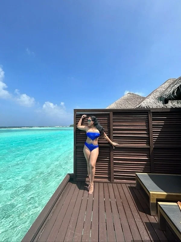 3 reasons you NEED to go to the Maldives ✨

1️⃣ Crystal-clear turquoise waters that look unreal 🌊
2️⃣ Overwater villas that feel like pure paradise 🏝️
3️⃣ Unforgettable sunsets that paint the sky every evening 🌅

The Maldives isn&rsquo;t just a de