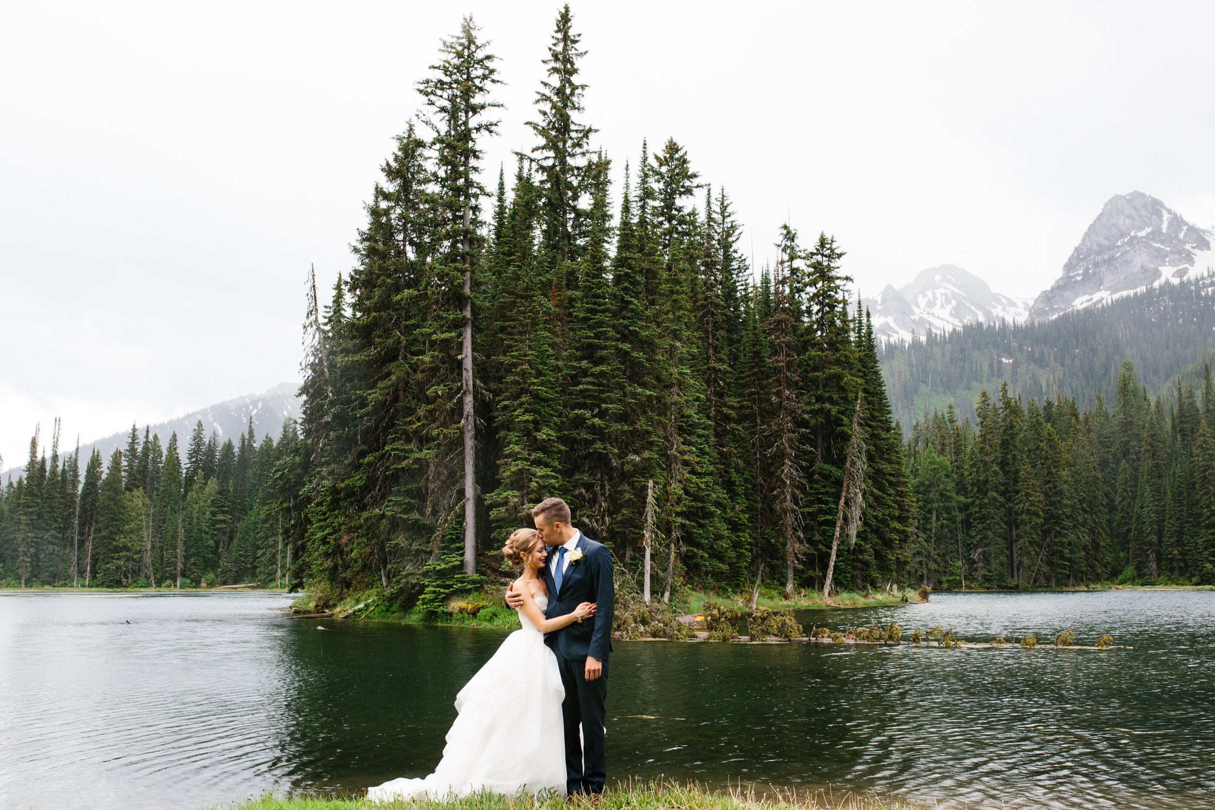 Island_Lake_Lodge_Wedding0014.jpg