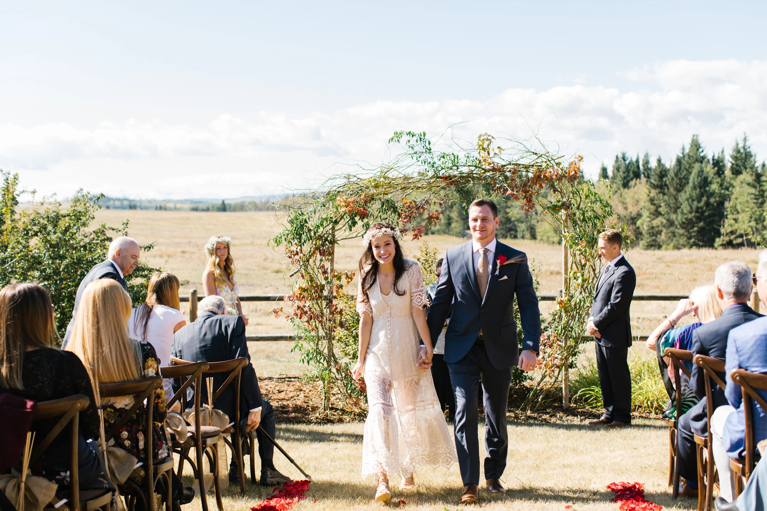 Calgary_Intimate_Backyard_Wedding0015.jpg
