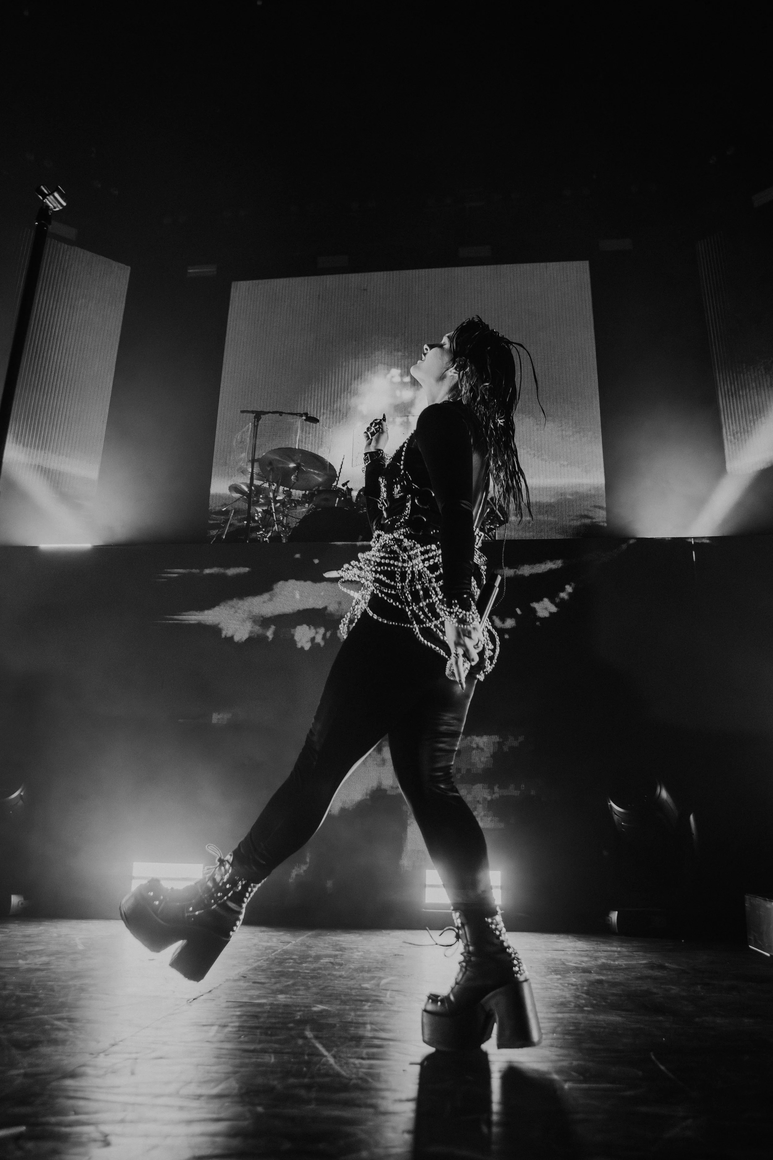 Courtney LaPlante of SPIRITBOX | The Tsunami Sea Tour | Hollywood Palladium 