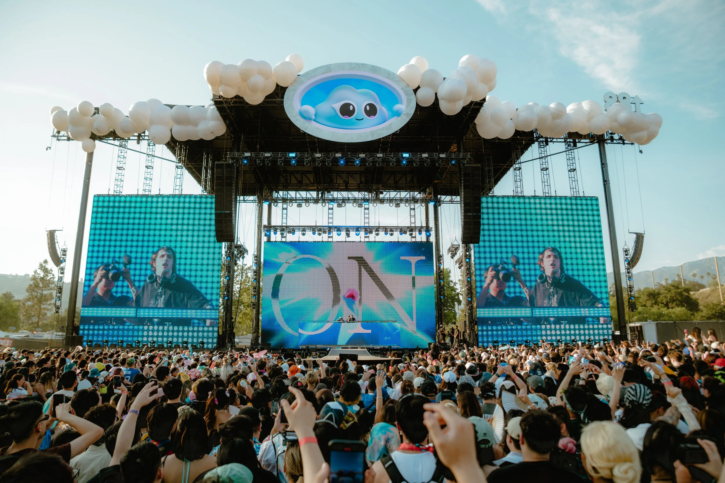 Porter Robinson | Head in the Clouds 2025