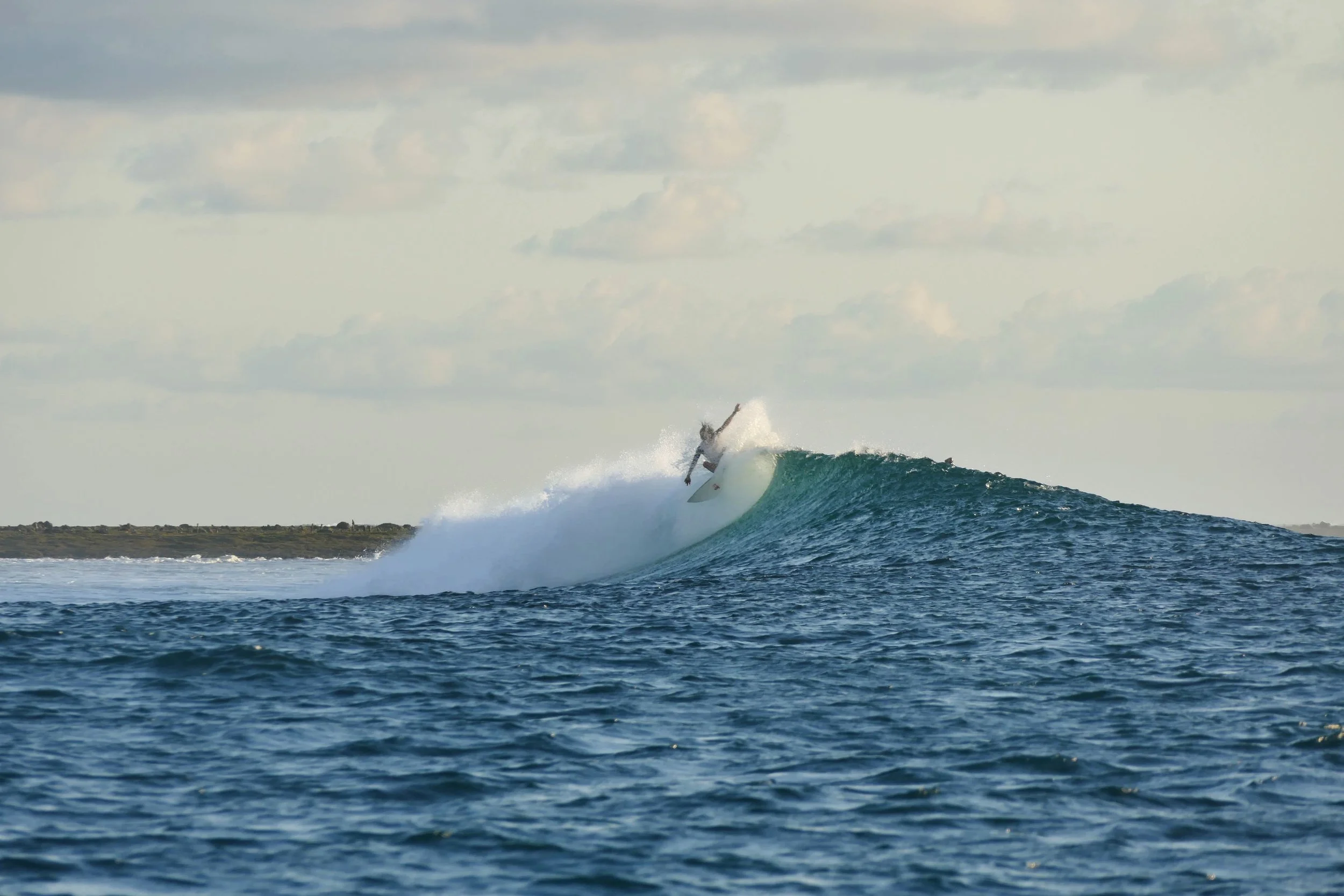 Surf Rote Island Indonesia (2).jpg