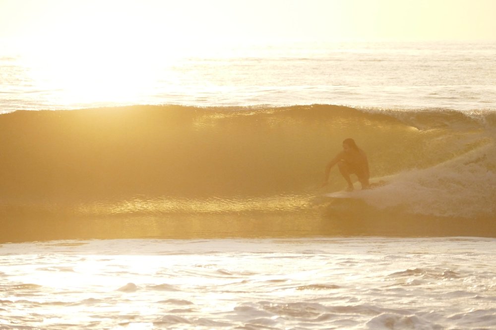 Surfeur au coucher de soleil - Puerto Escondido