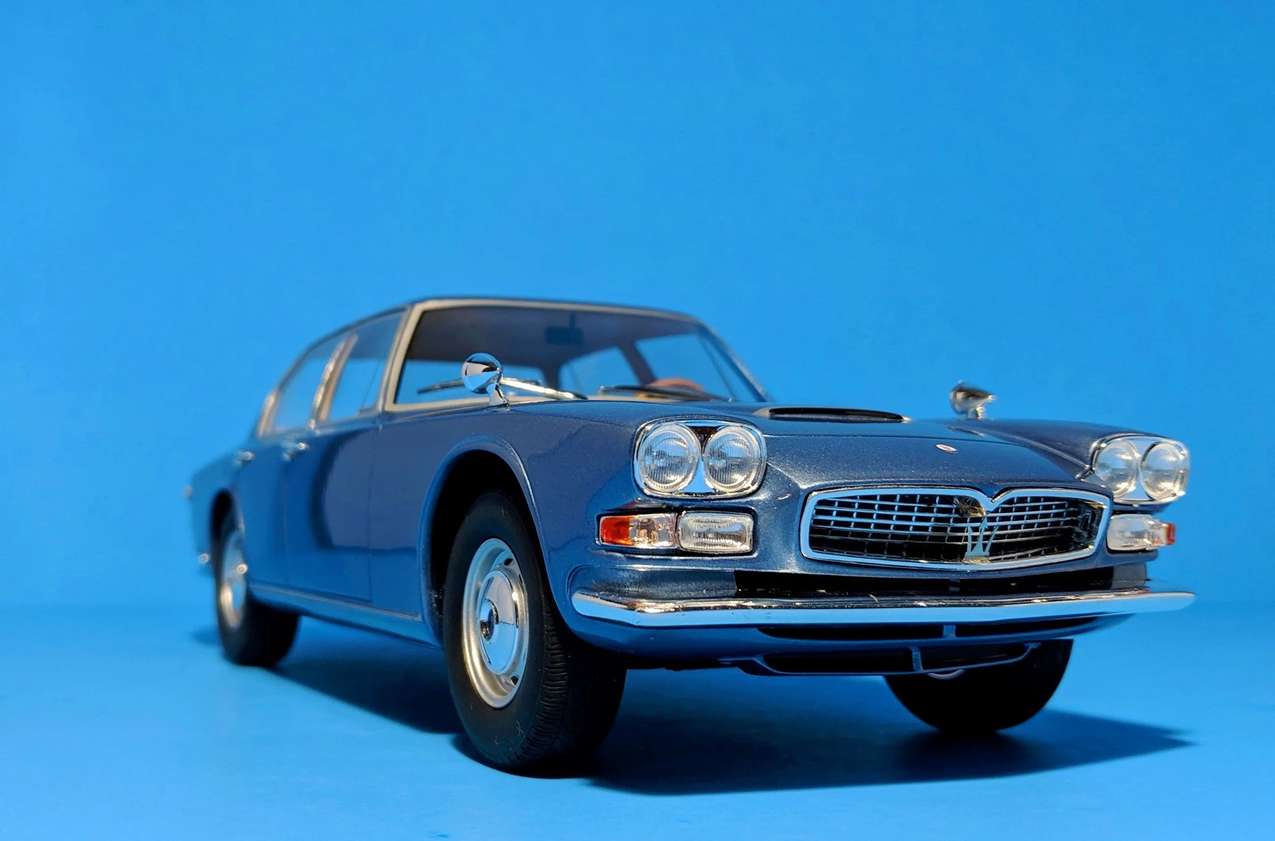BoS Models 1:18 Maserati Quattroporte