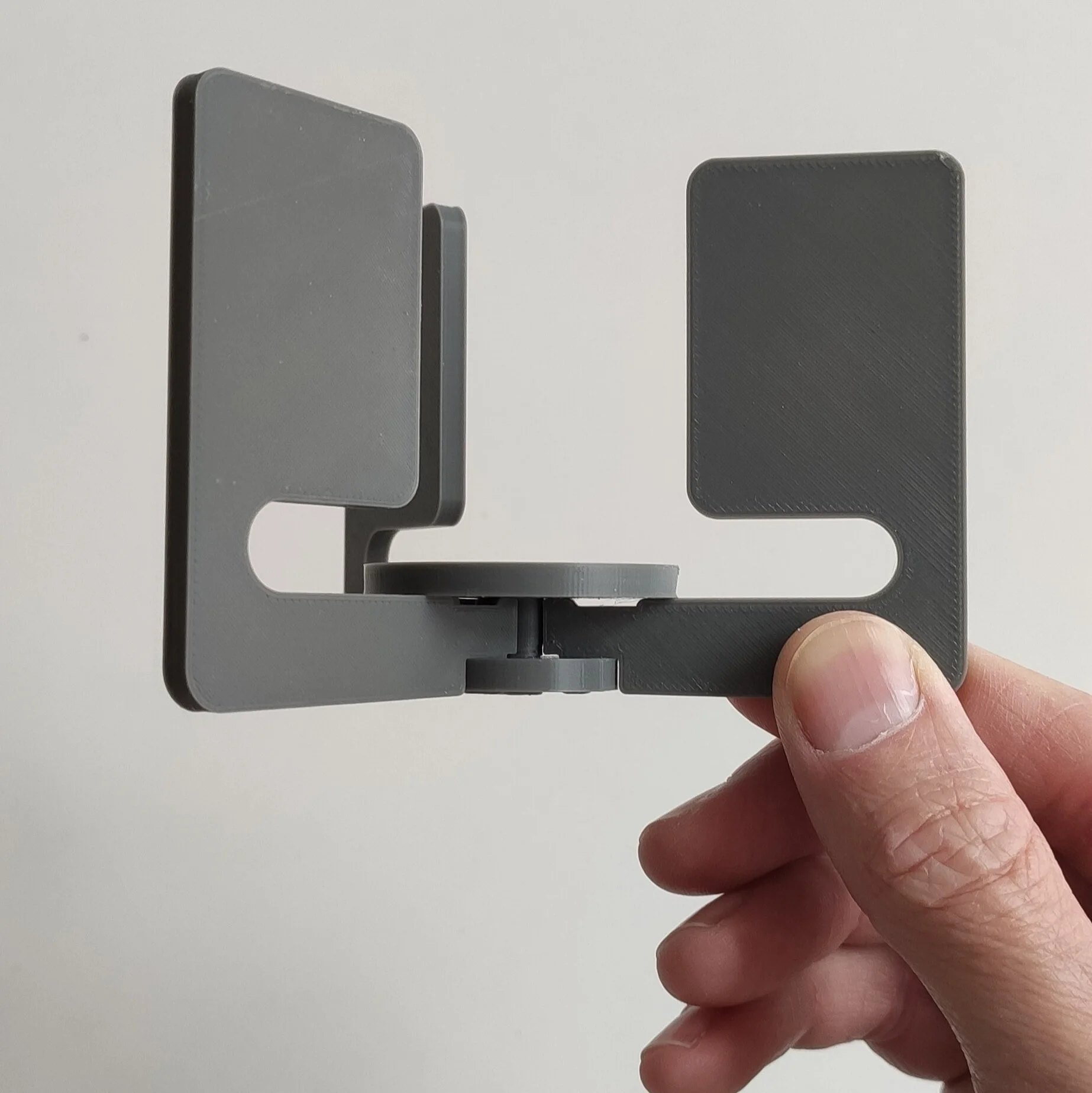 New and improved LUCID making it more stable on the table.