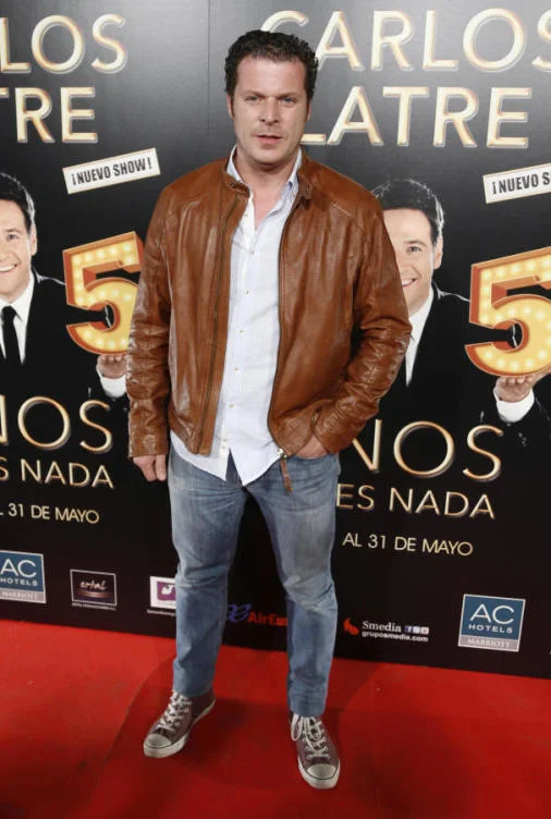cristina-pedroche-en-chandal-en-el-estreno-teatral-de-carlos-latre.jpg