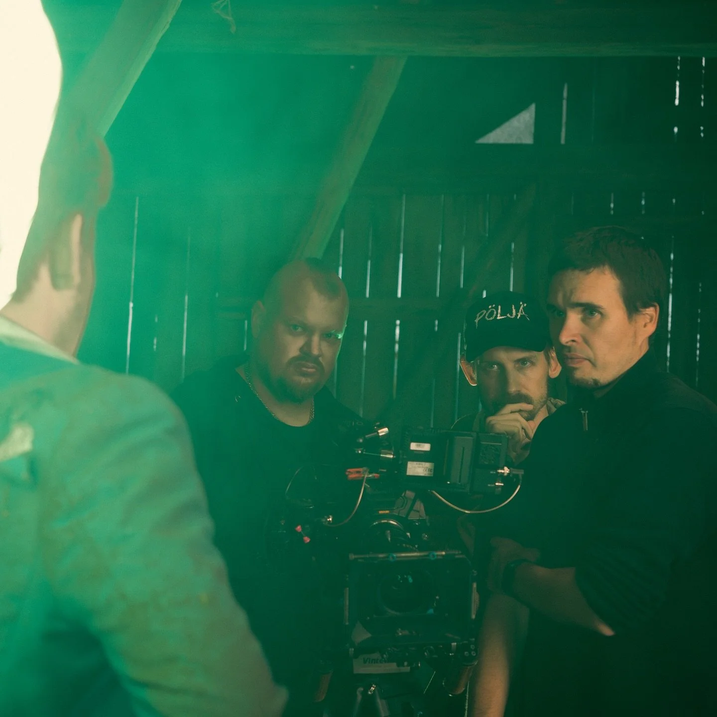 Contemplating.
#p&ouml;lj&auml;elokuva #filmmaker #ruinedfilms 

📷 @nuppunice