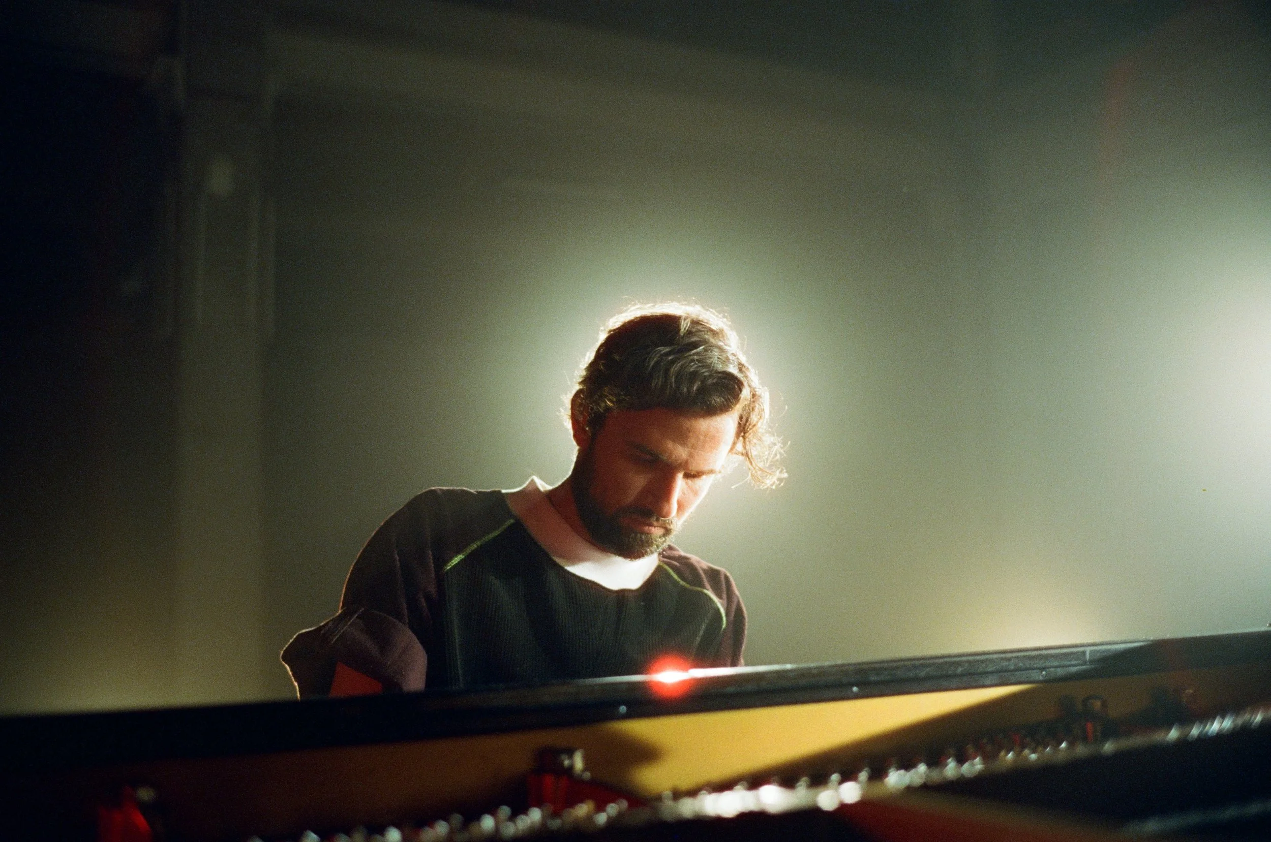 Live at Kühlhaus Berlin / photo credit: Leon Ramon Meyer