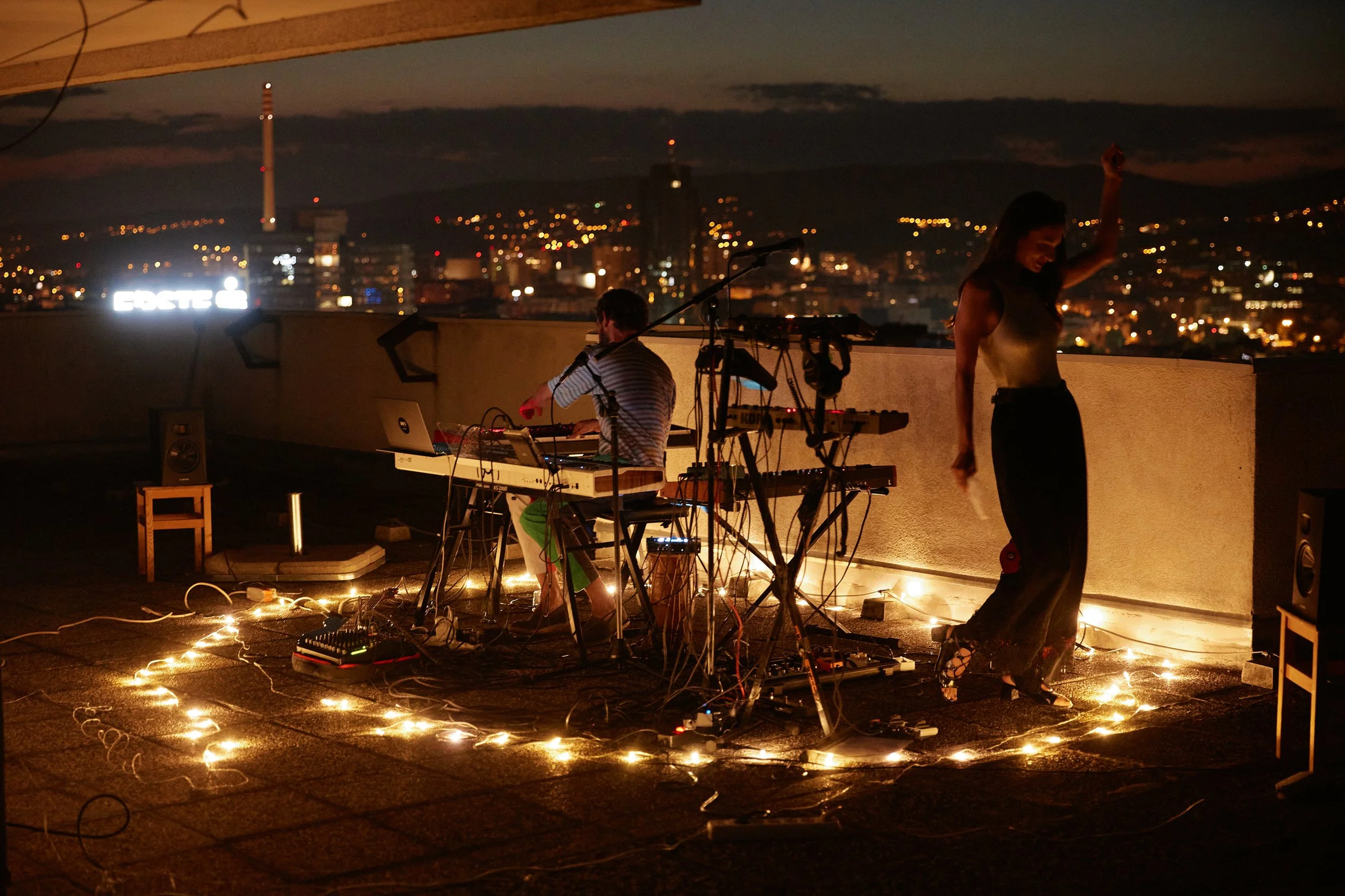 Bowrain & Sara Renar - Rooftop Session, Zagreb / photos by Zvonimir Ferina