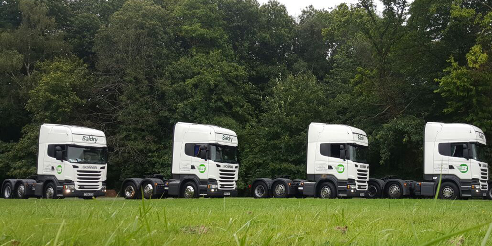 he-baldry-haulage-gallery-line-up-delivery-solutions-transport.jpg