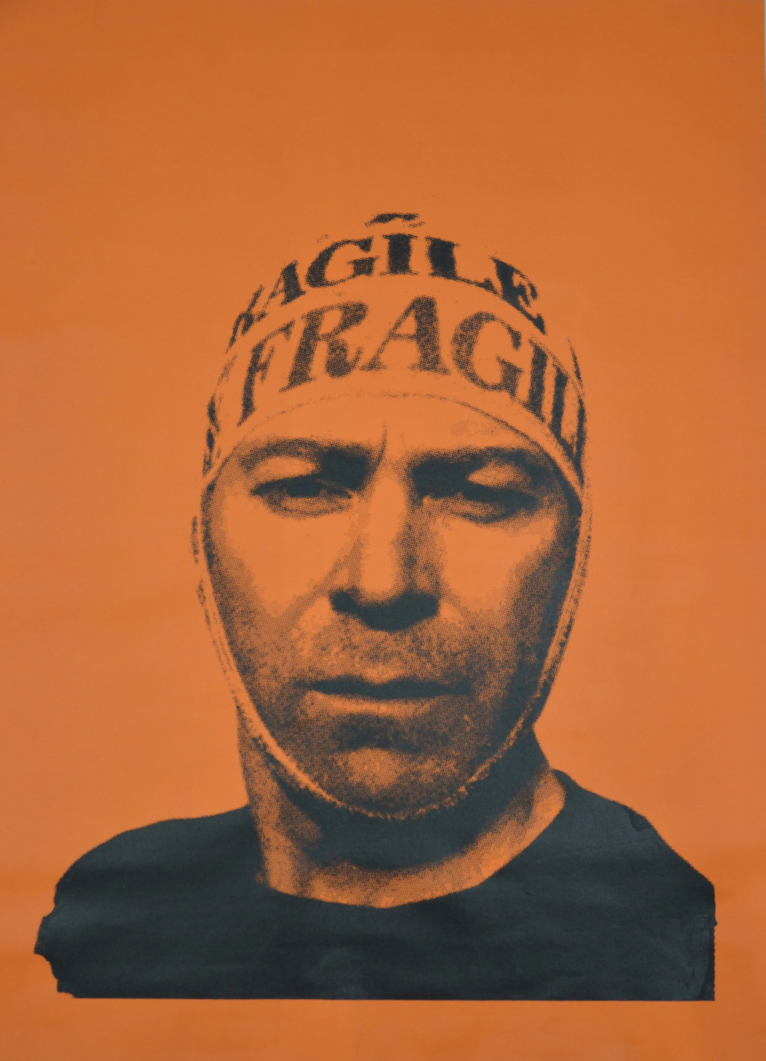 Fragile (Orange 2017)