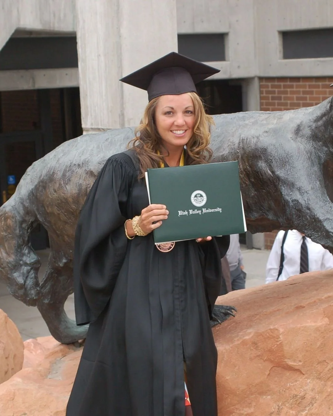 After losing her husband, Katie Bunnell went back to school as a single mom. That experience showed her what resilience truly looks like and inspired her and her family to start Live Your Dream Foundation.
Katie has seen that resilience is made up of