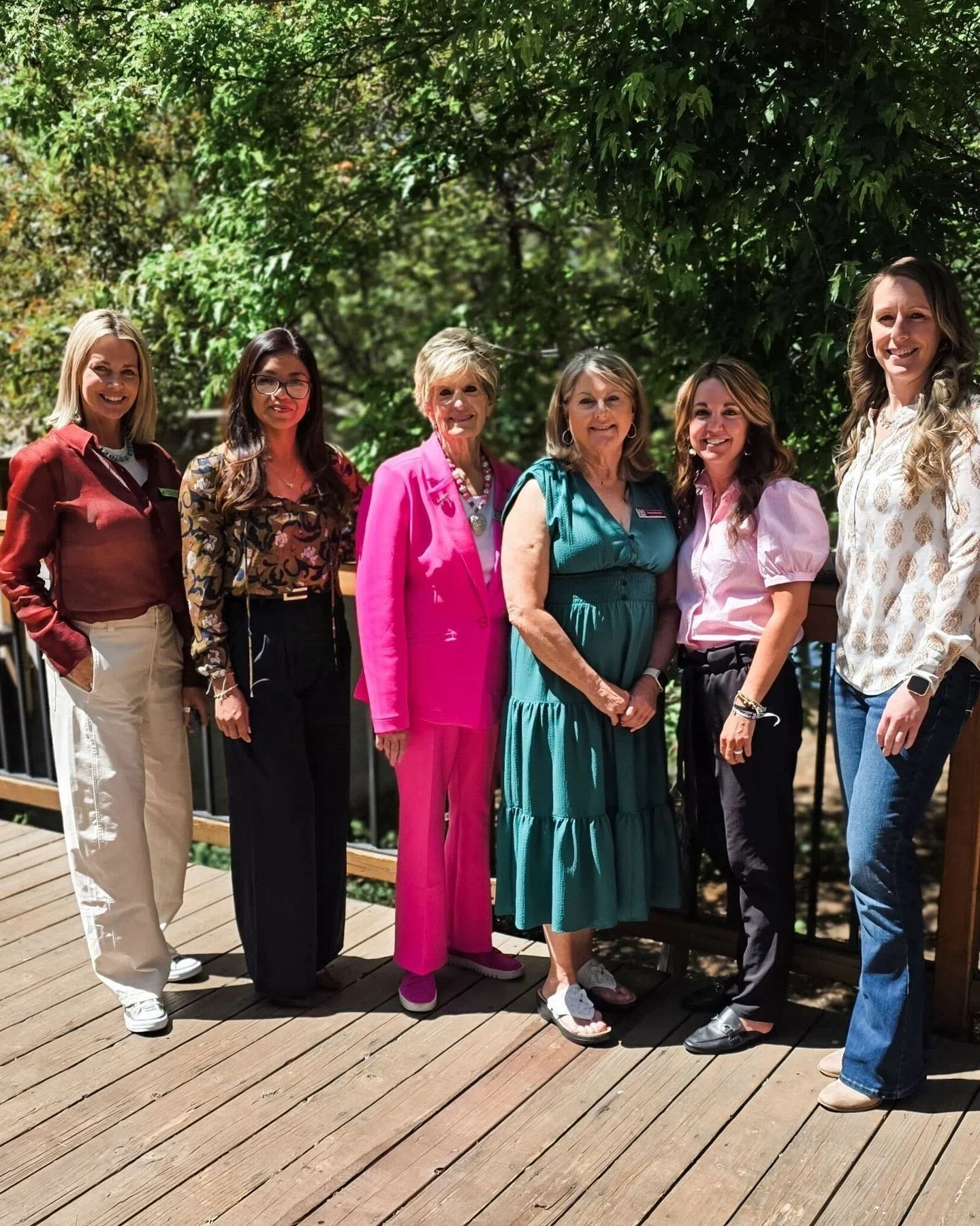 Inspired by the Zonta Club Spring Fundraiser at Cottonwood Country Club 💛 
Live Your Dream and People Helping People were honored to attend. Hearing Nicole Redford, a Live Your Dream scholarship recipient and graduate, share how the program transfor