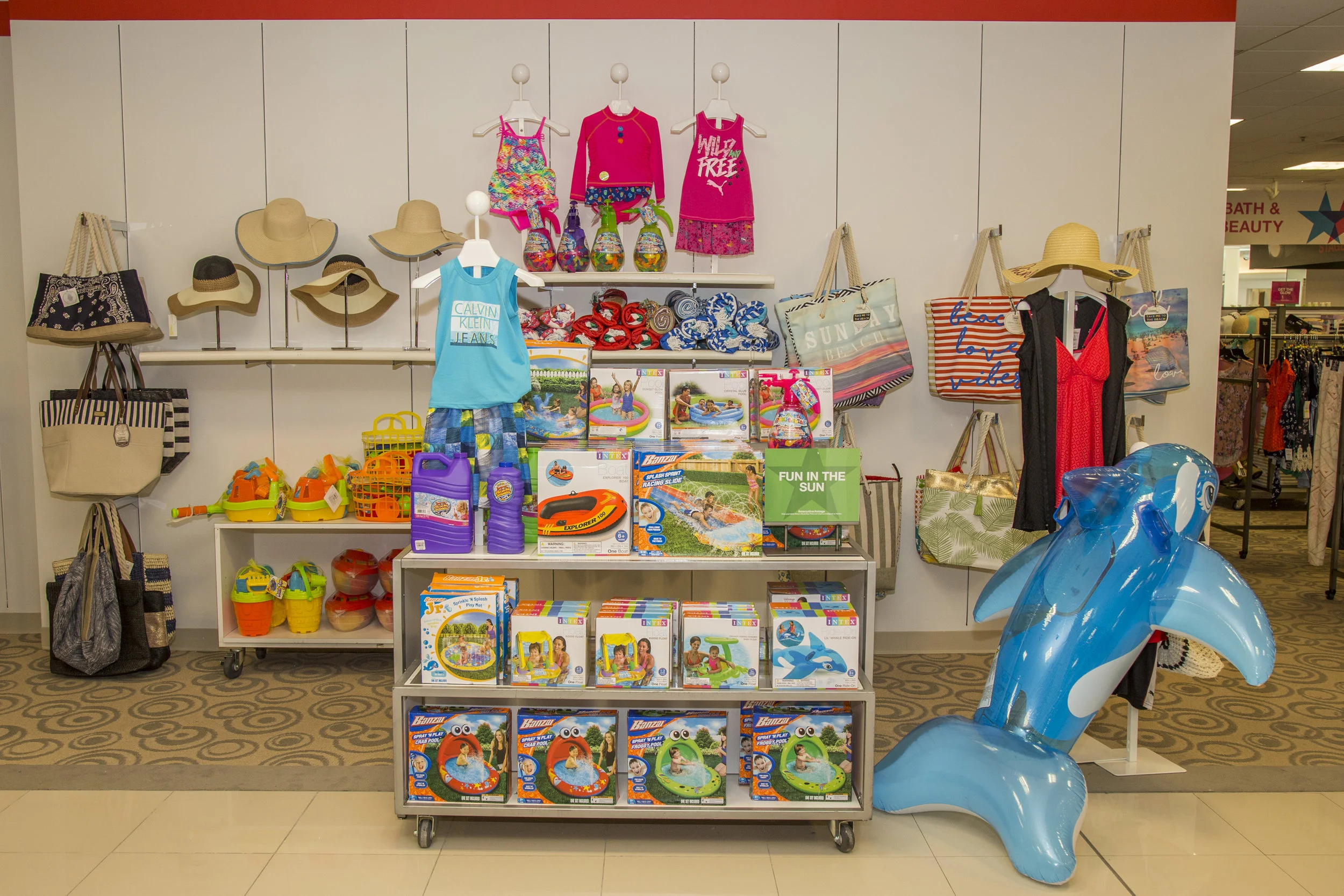 iamkayellemacysbackstageoutdoors