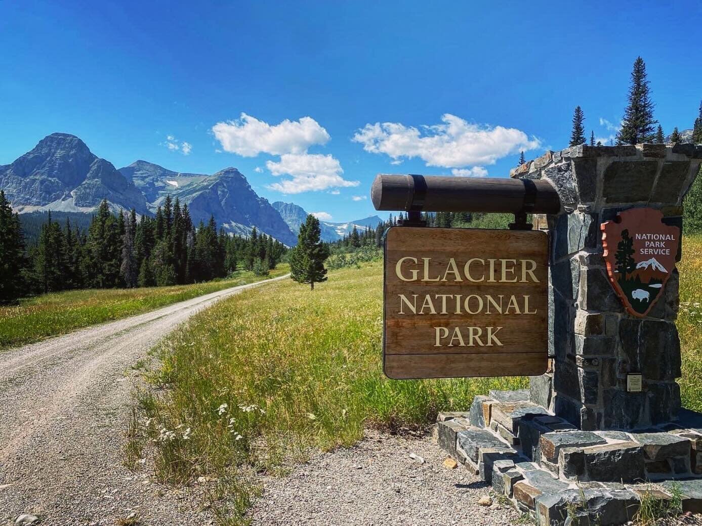 Vehicle reservations - it&rsquo;s that time of year again! Here&rsquo;s the lowdown on visiting #glaciernps this summer with specific info for the east side. 

Overview:
* You will need a vehicle reservation for the west entrance to the #goingtothesu