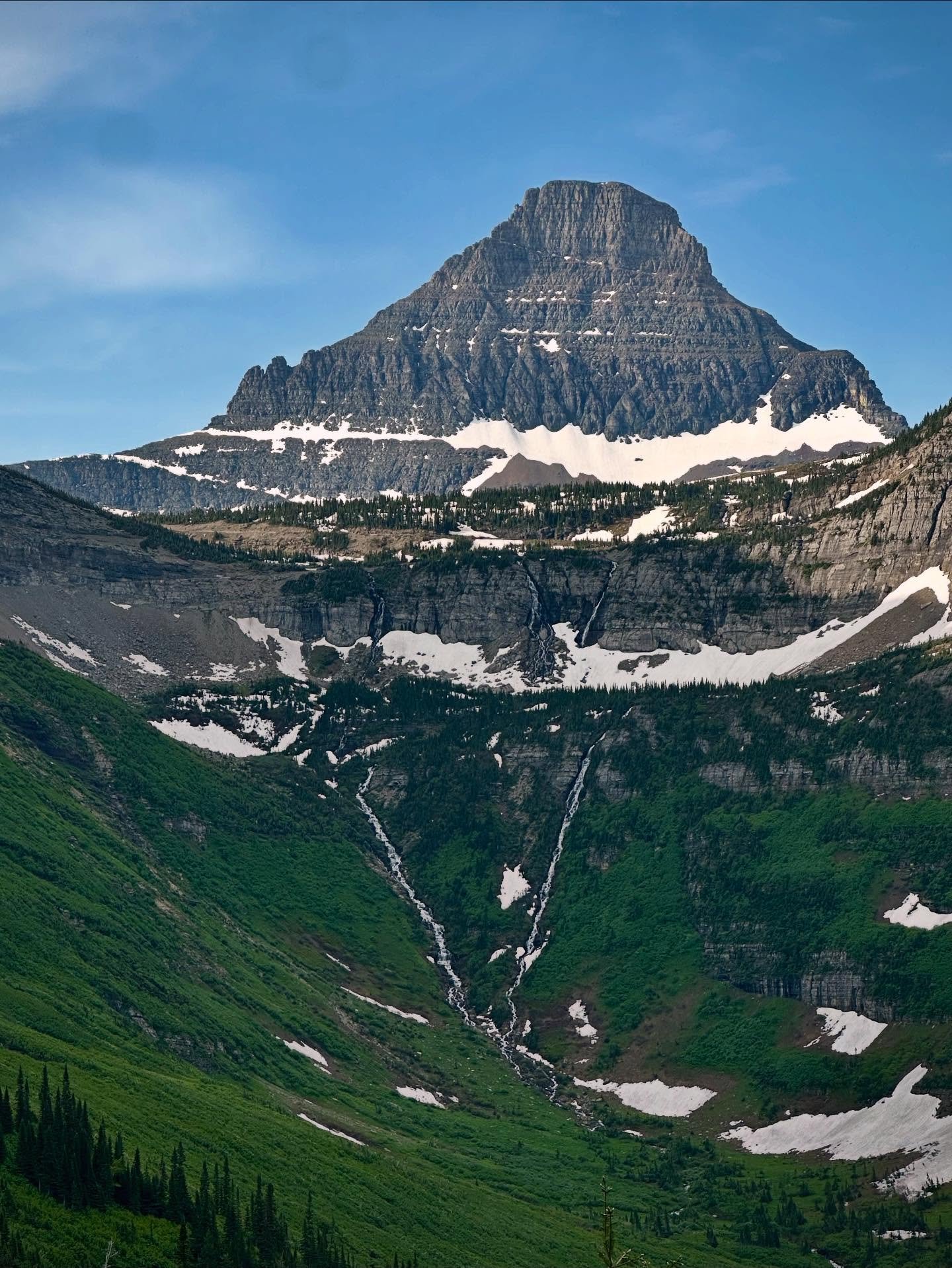 The #goingtothesunroad is open for the summer and so are we! We look forward to seeing many new and familiar faces for our eighth #parkcabinco season.