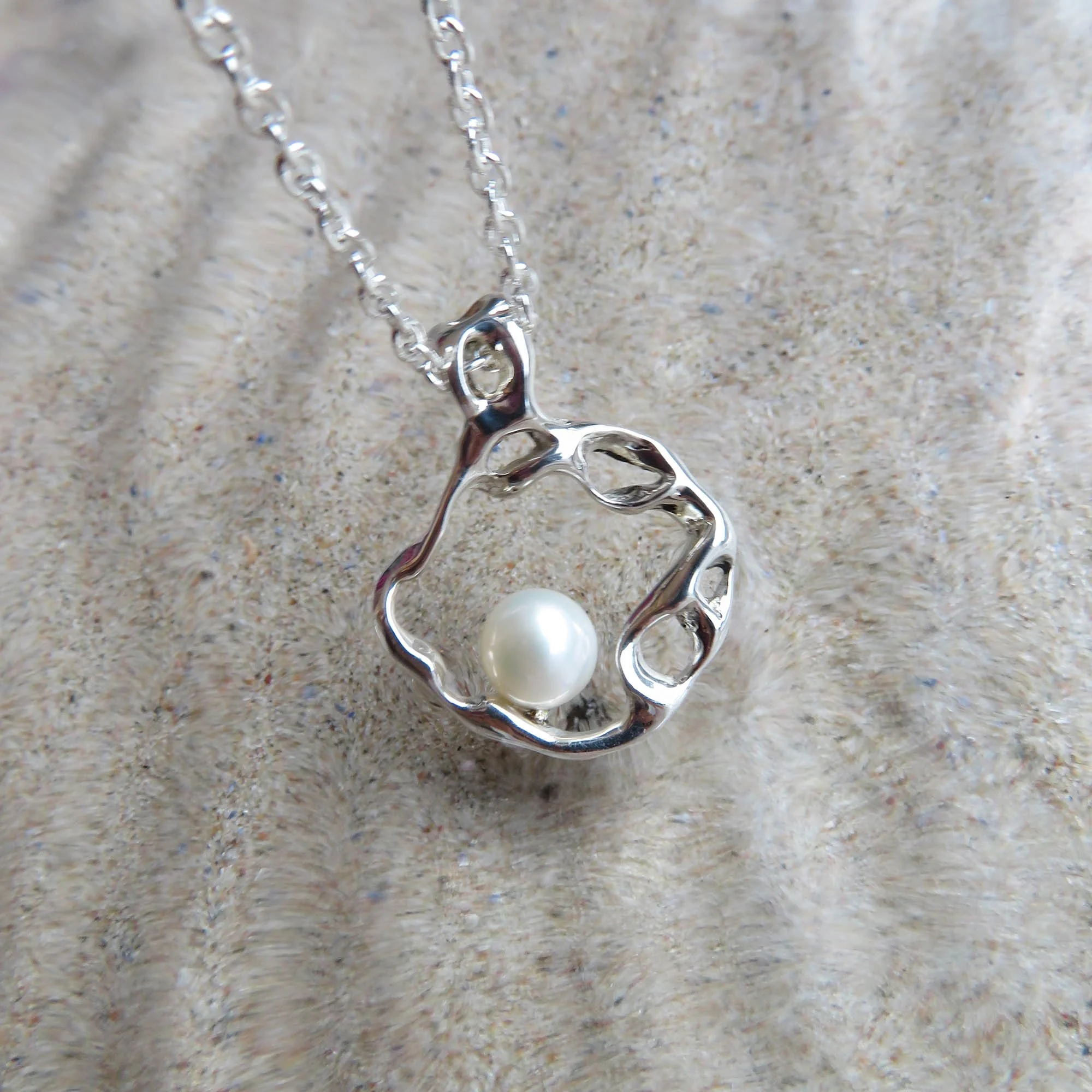 freshwater cultured white pearl pendant handmade in the uk contemporary handcrafted designer unique jewellery affordable