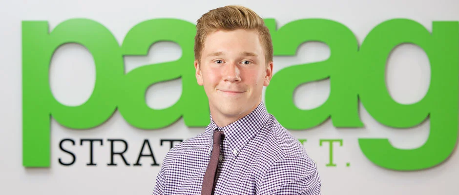 Paragus-Staff_0036_Tom Beyer.jpg