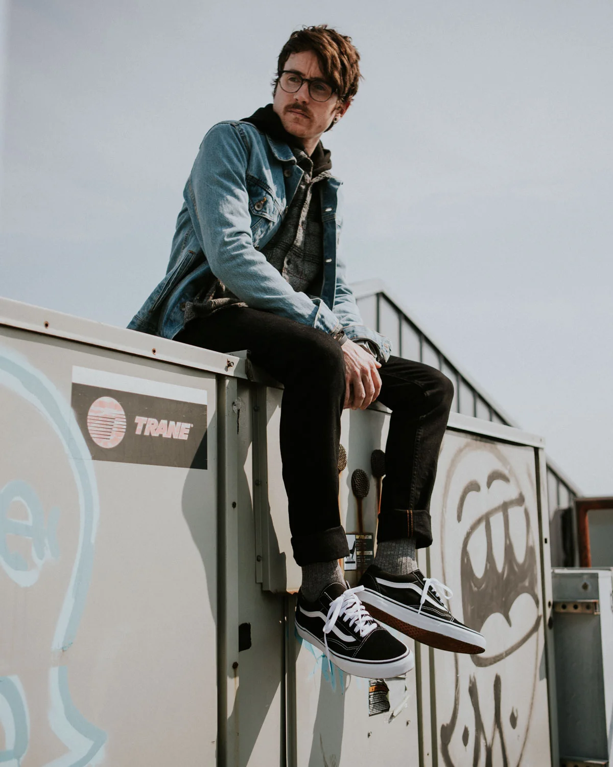 awstudio_travis_young_urban_outfitters_002.jpg