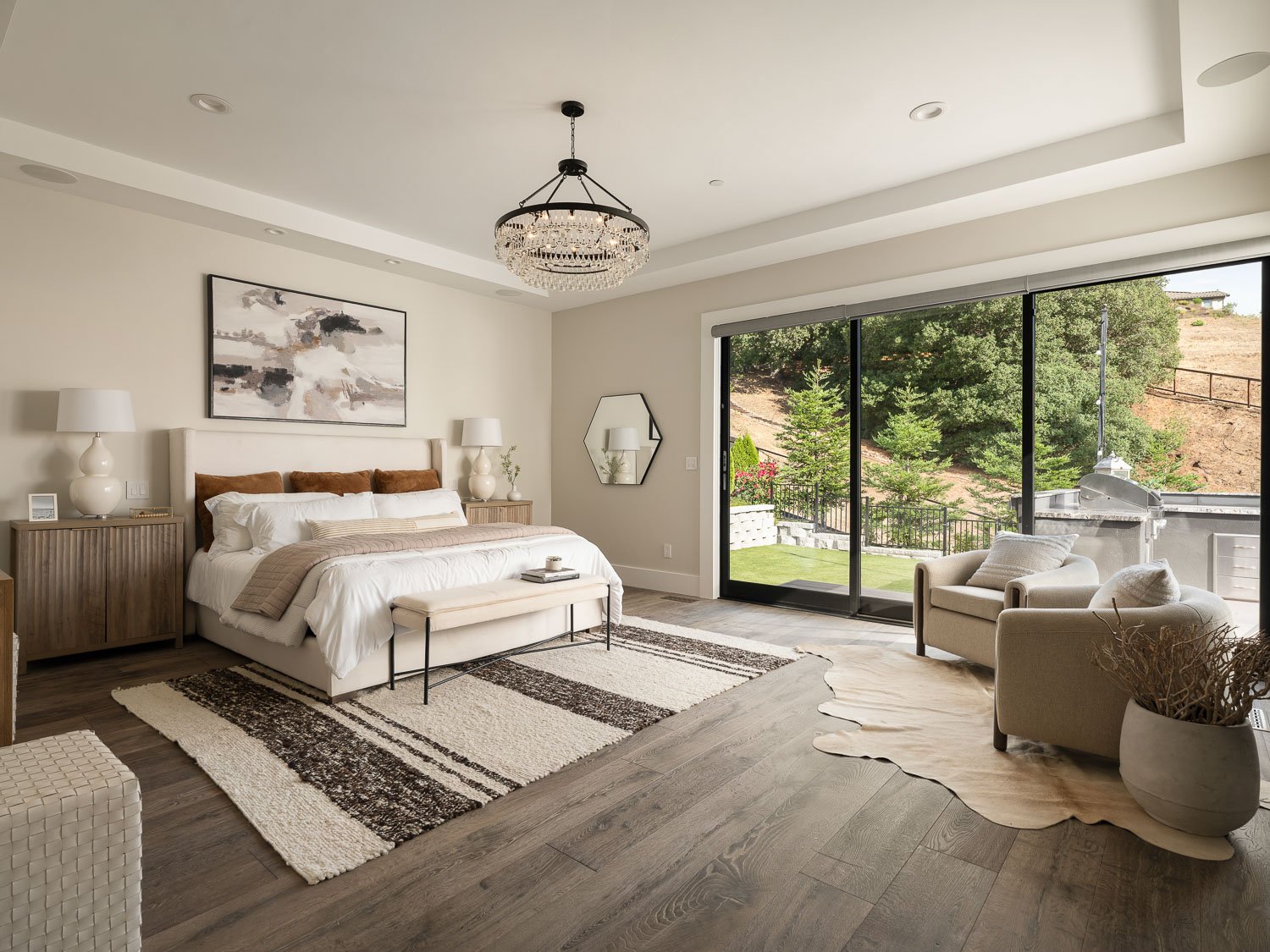 Lafayette-luxury-photography-design-new-construction-real-estate-bedroom.jpg