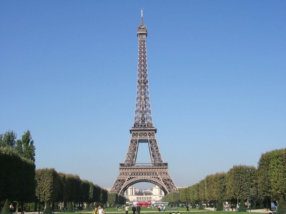 Dots-on-Maps-Eiffel-Tower-Paris-France.jpg