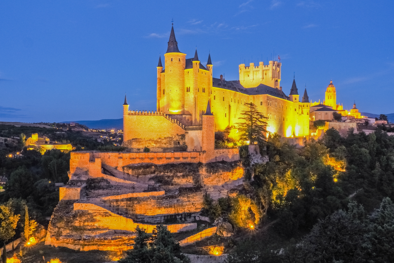 Dots-on-Maps-Alcazar-Segovia-Spain.png