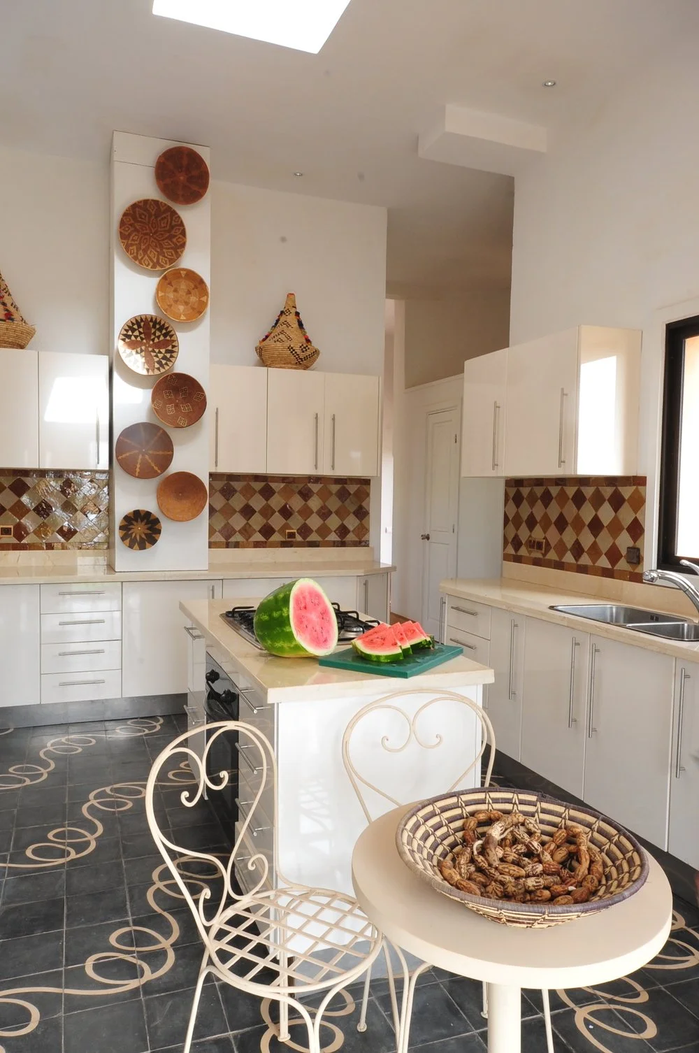 4_MEDINA_Kitchen_1.jpeg