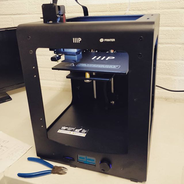 New 3D printer at the space...