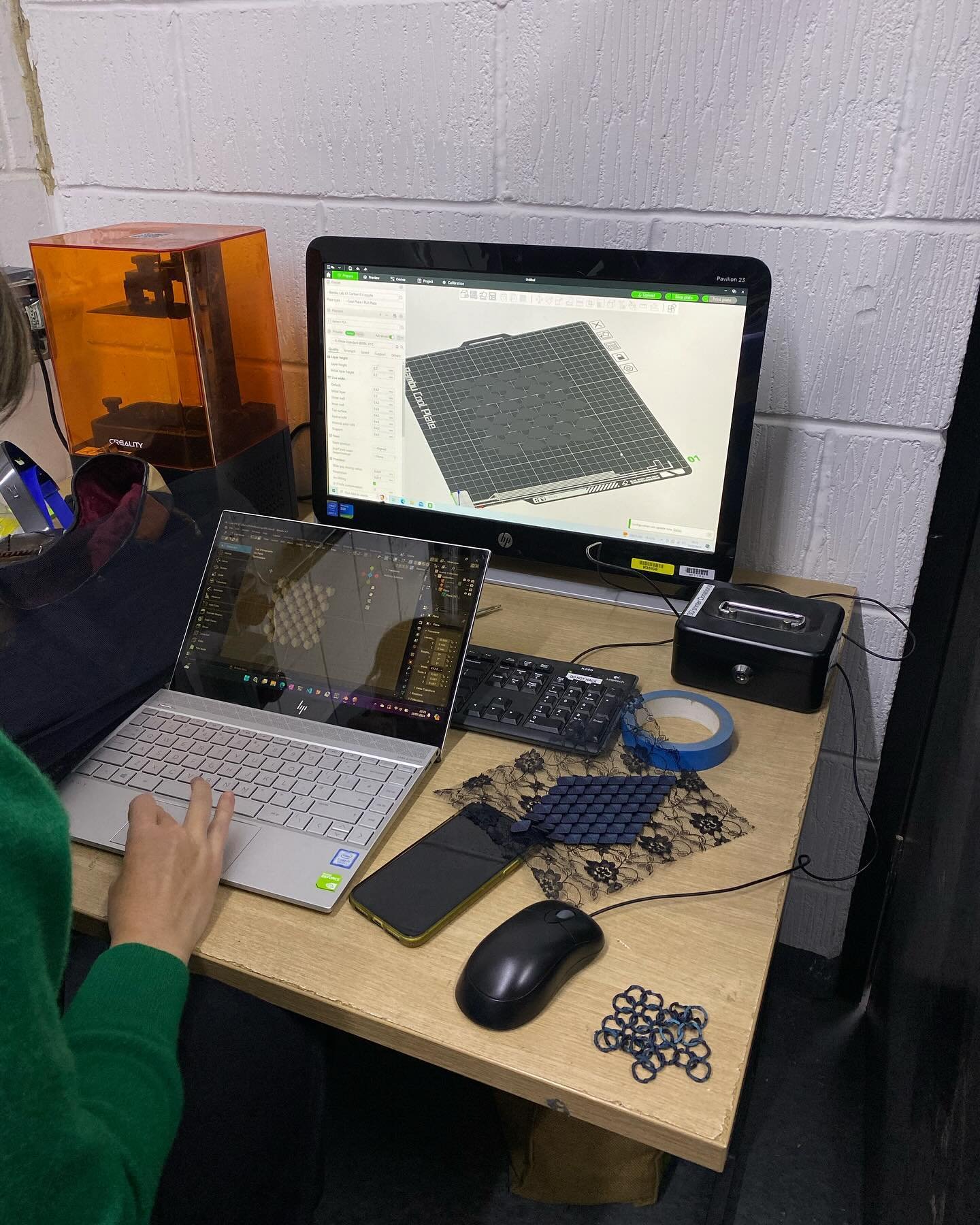 Innovation this evening merging 3D printing and textiles.

#hackspace 
#3dprinting 
#cheltenham
#makersspaces