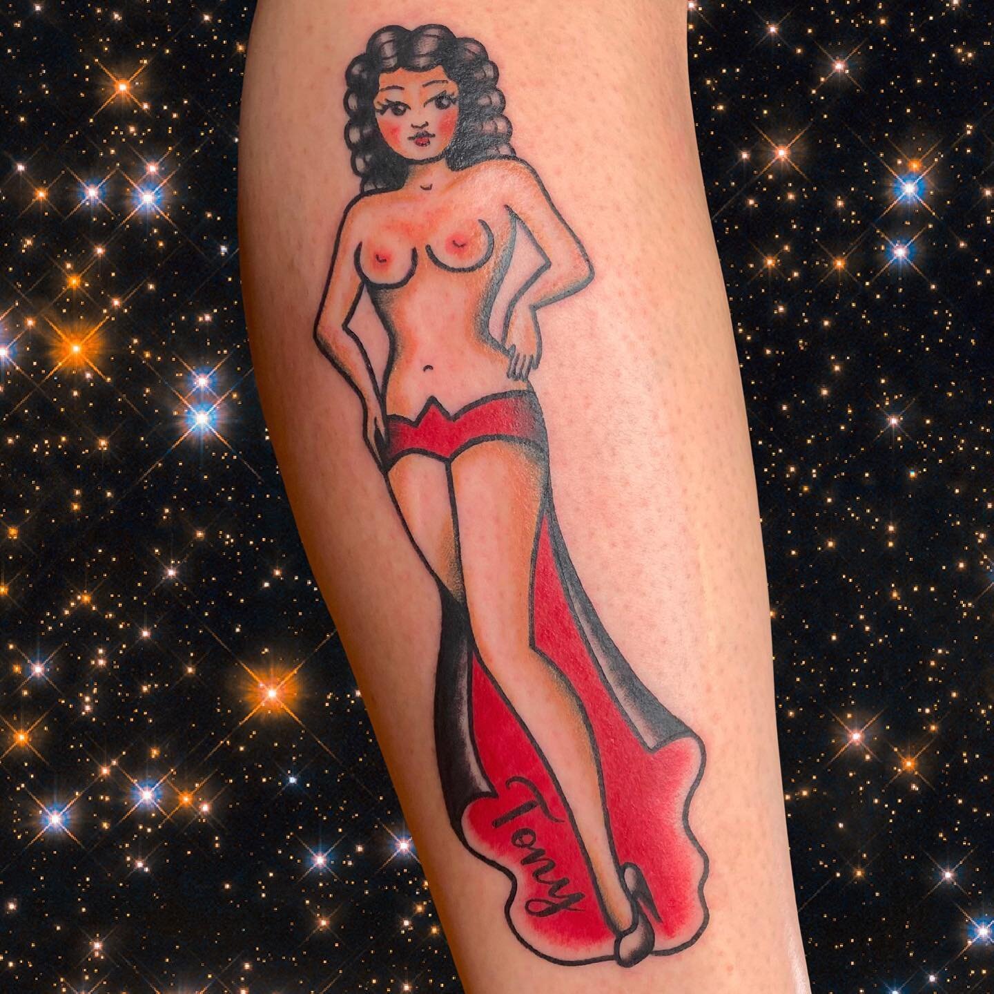 Got to tattoo a slightly modified sailor jerry pin up! This was for Mary, who wanted a tattoo that matched her Papa&rsquo;s!! ❤️