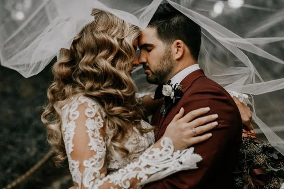 alicia veil flying.jpg