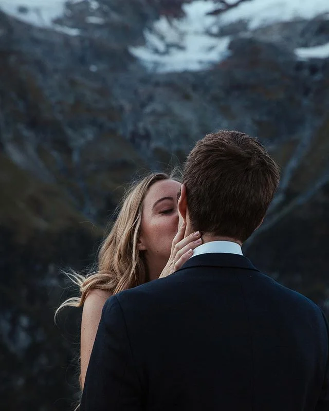 I love you to the mountains n back ⛰

Follow👉🏻 @barbaraturiphotography 📷

Noch freie Termine f&uuml;r 2020📸😍🏔 &bull;
&bull;
&bull;

#adventurewedding #swisswedding #mountainwedding #elopmentwedding #beautifulswitzerland #wedding2021 #wedding202