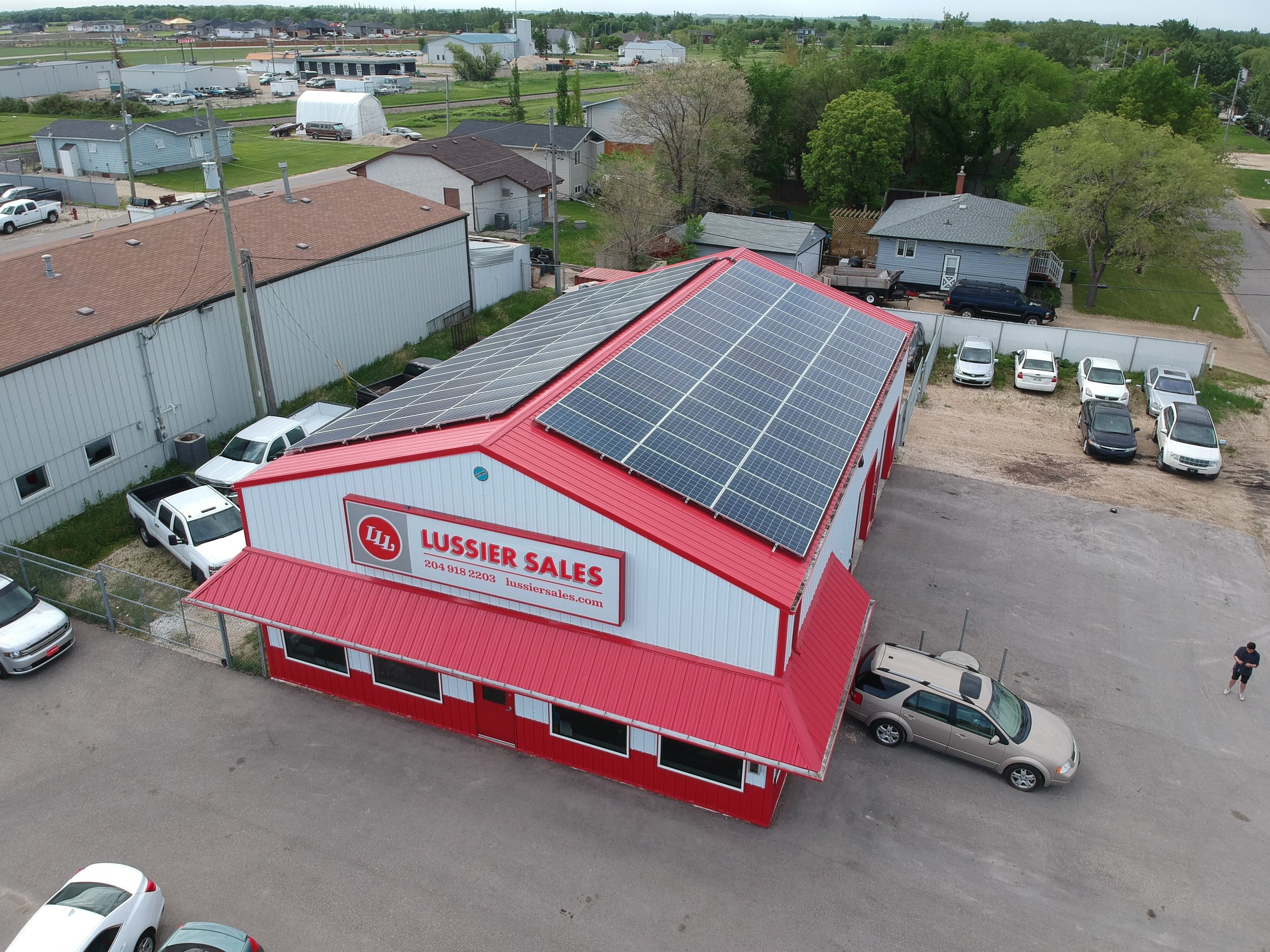 Example 30kW Commercial Roof Mount.JPG