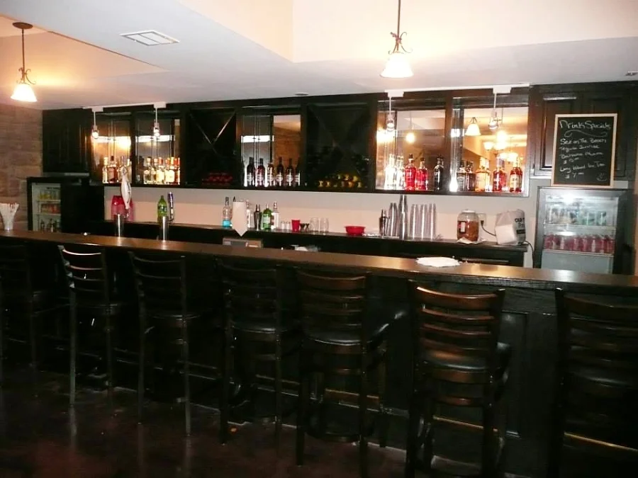 Bar Room 2_opt.jpg