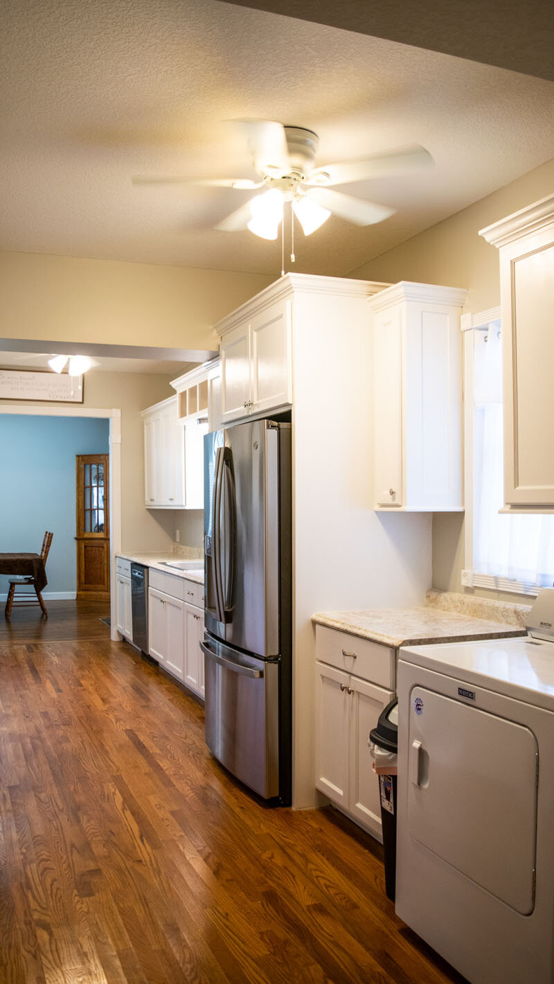 Spacious Kitchen at the Ravishing House Bed and Breakfast at Mallinson Vineyard and Hall - Indpendence MO.jpg